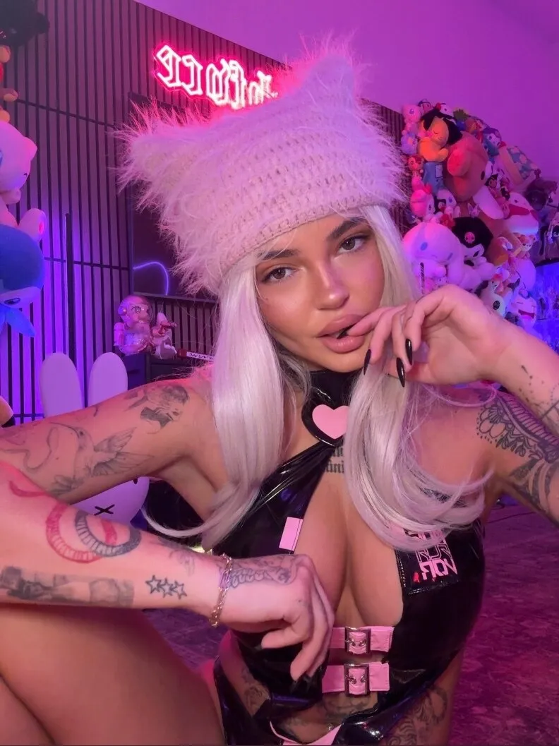 LUNA ELLIE🌙♡‧₊˚ OnlyFans header