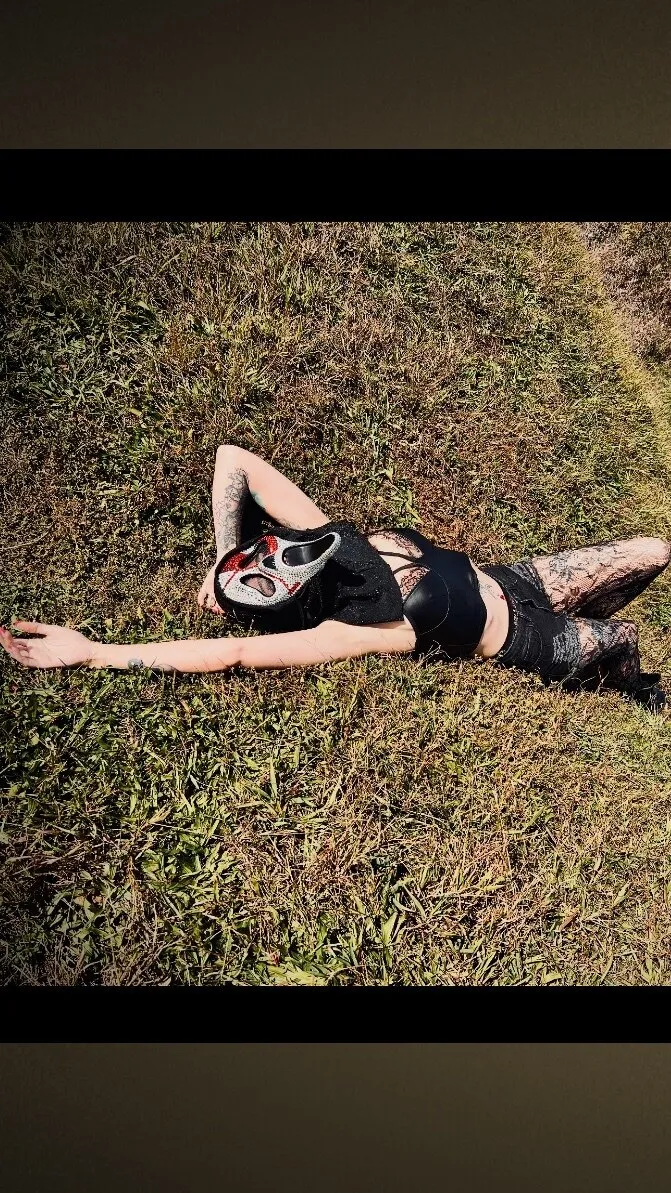 Lunavryn vaessara OnlyFans header