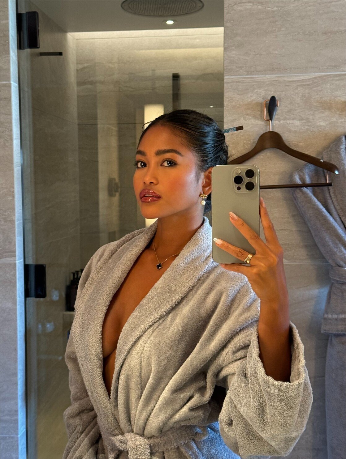 Maeurn Smiles OnlyFans