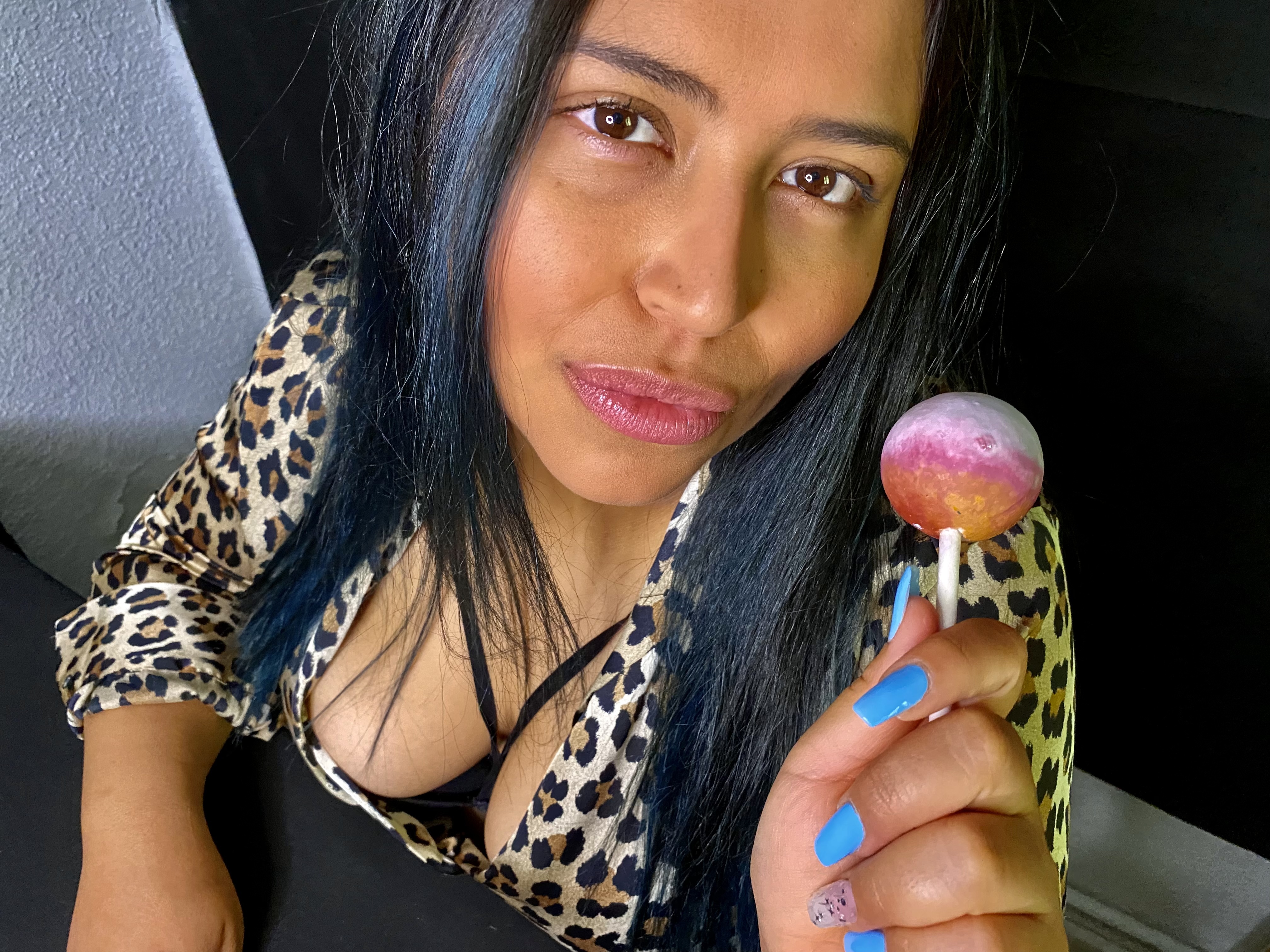 mamicolombiana OnlyFans