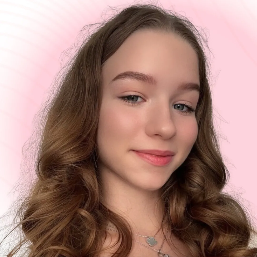 𝙈𝙖𝙧𝙞 𝙈𝙤𝙖𝙣𝙖𑁤 👇🏻