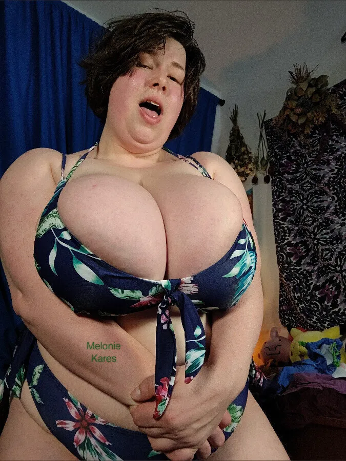 Melonie Kares OnlyFans header