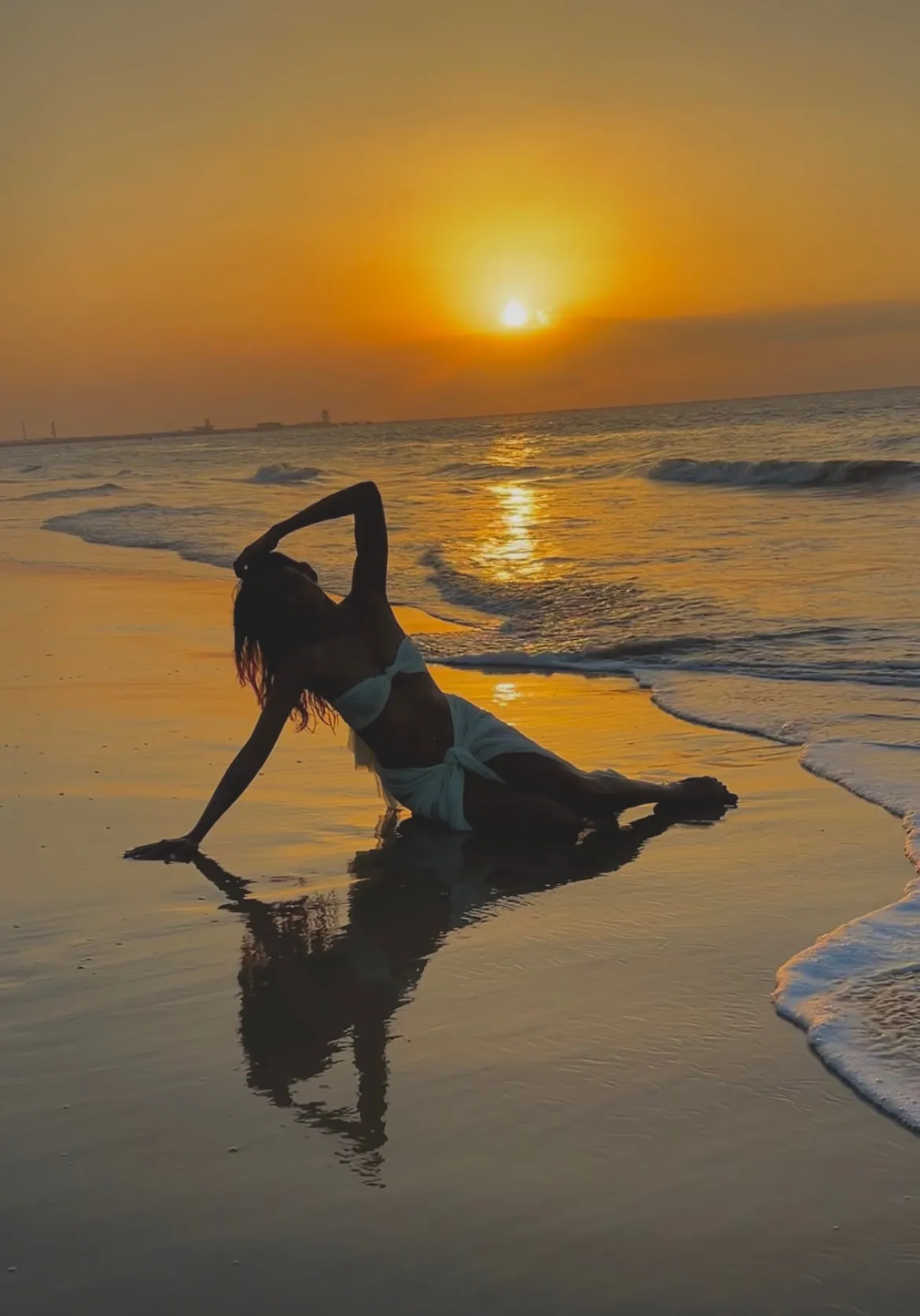 M𝚒𝚊 M𝚊𝚕𝚘𝚗𝚎 OnlyFans header