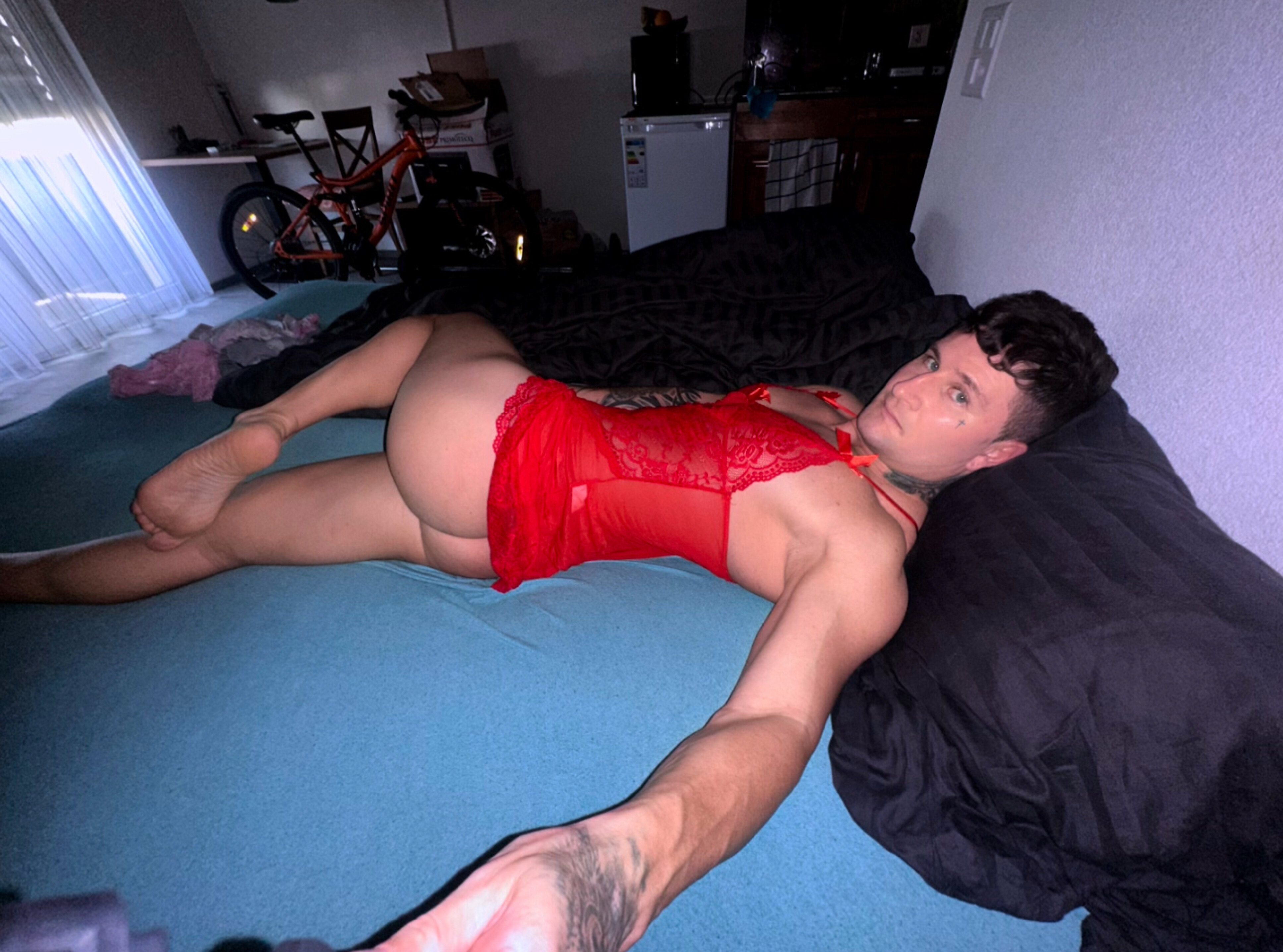 mikaelxfit OnlyFans header