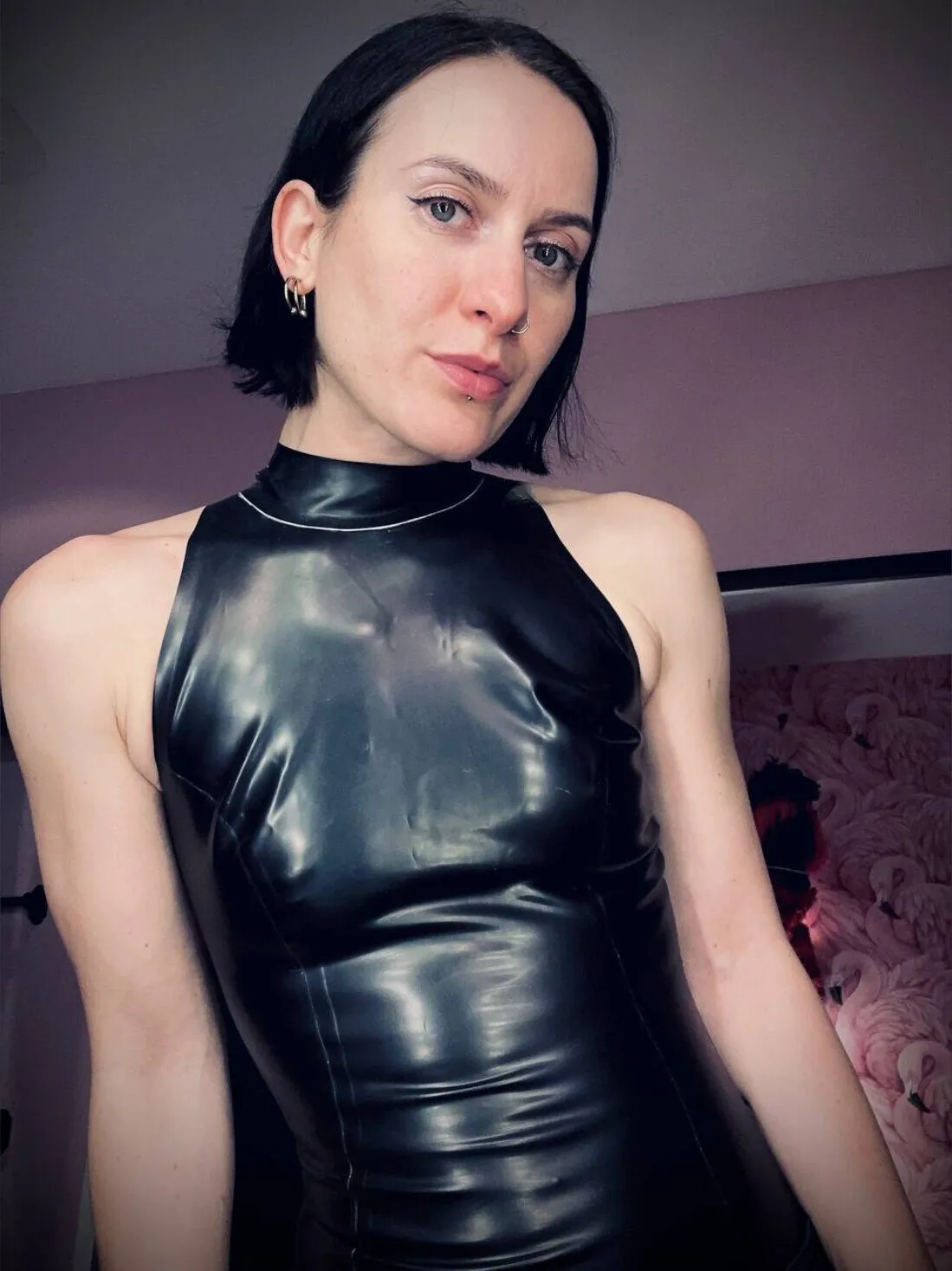 Miss Flora Femdom / Fetish / Lesbian /Bi