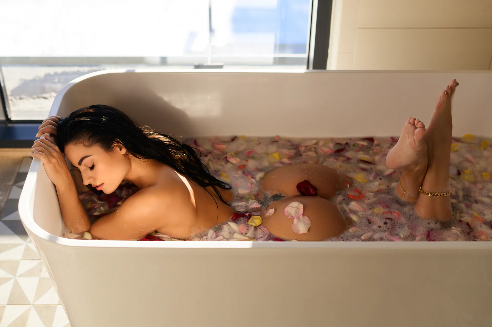 Mónica Alvarez OnlyFans header