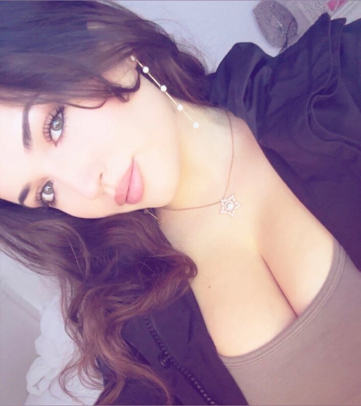 yasmin zbari 🩷 OnlyFans