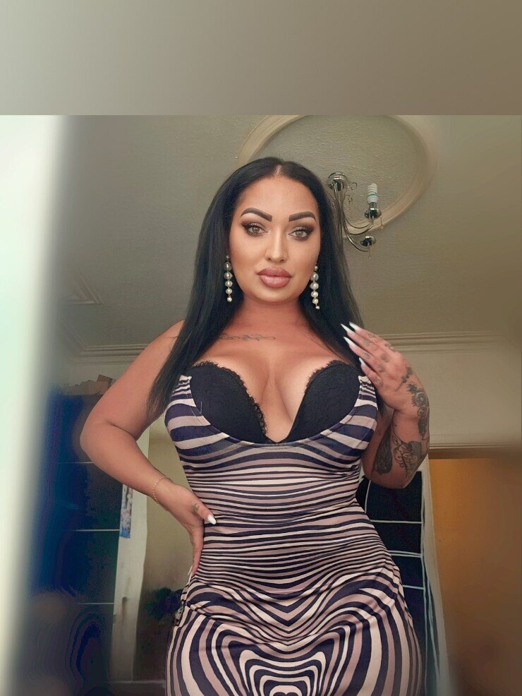 Natasha Floran OnlyFans header