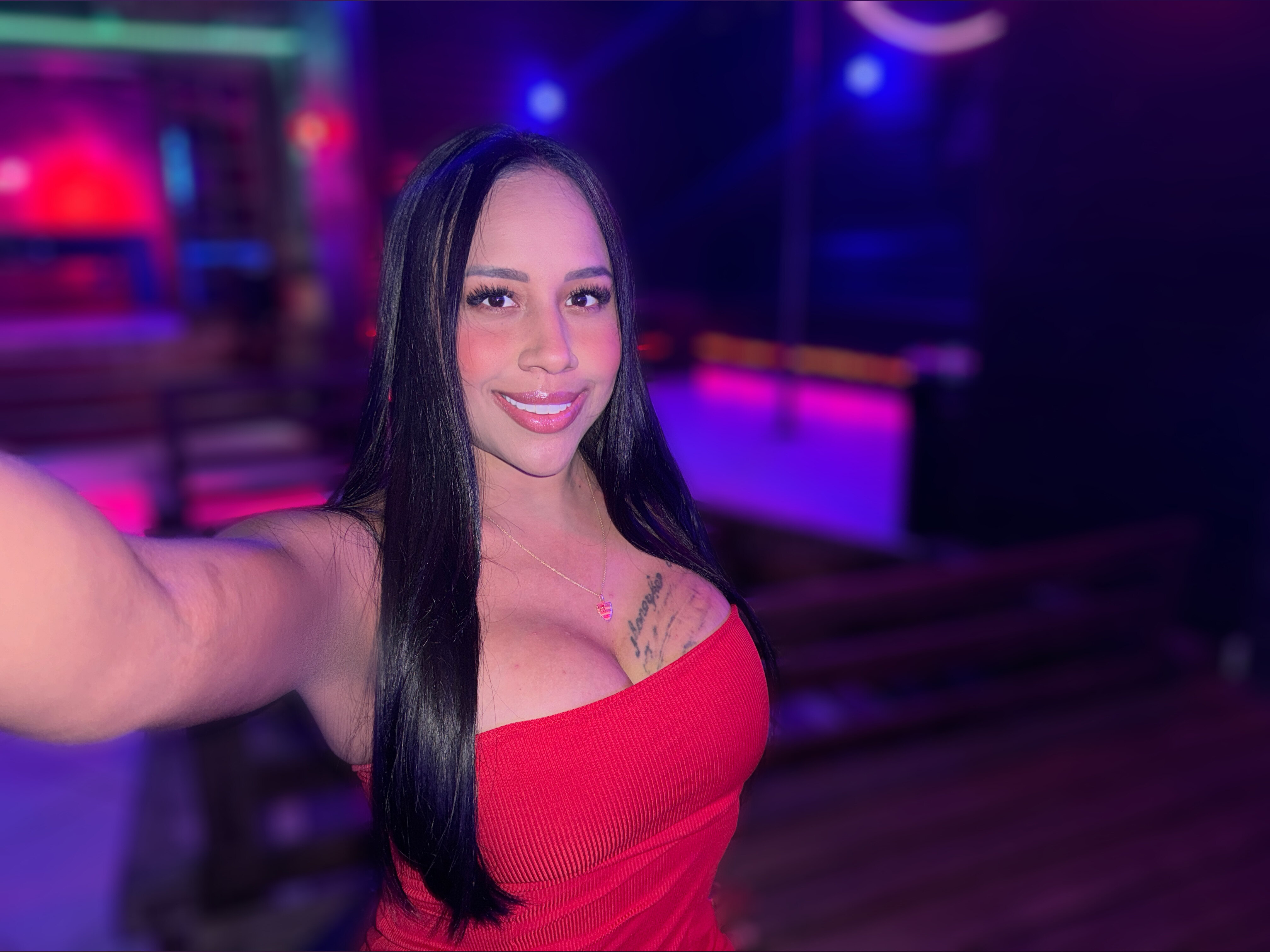 READY BIG BOOTY 🍑🔥 LIVE 24/7 OnlyFans