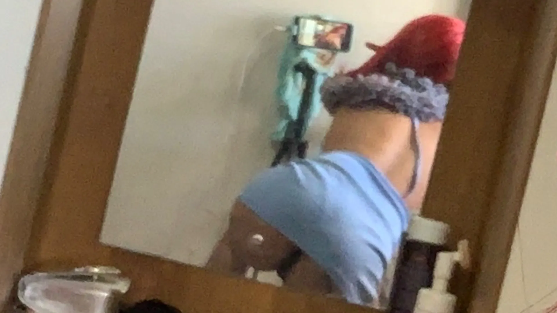 Nineiffa OnlyFans header