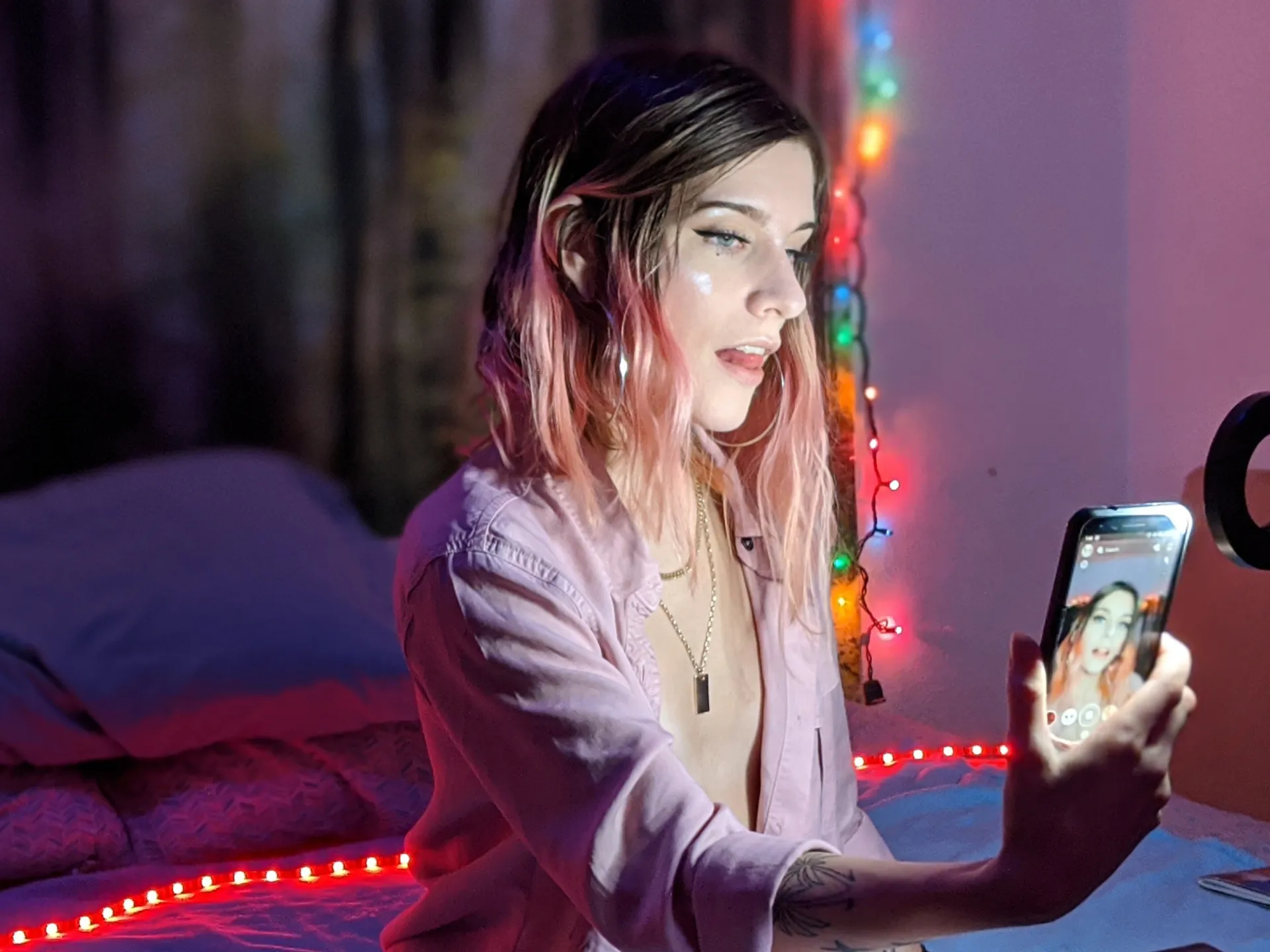 🌴 em ♡ OnlyFans header