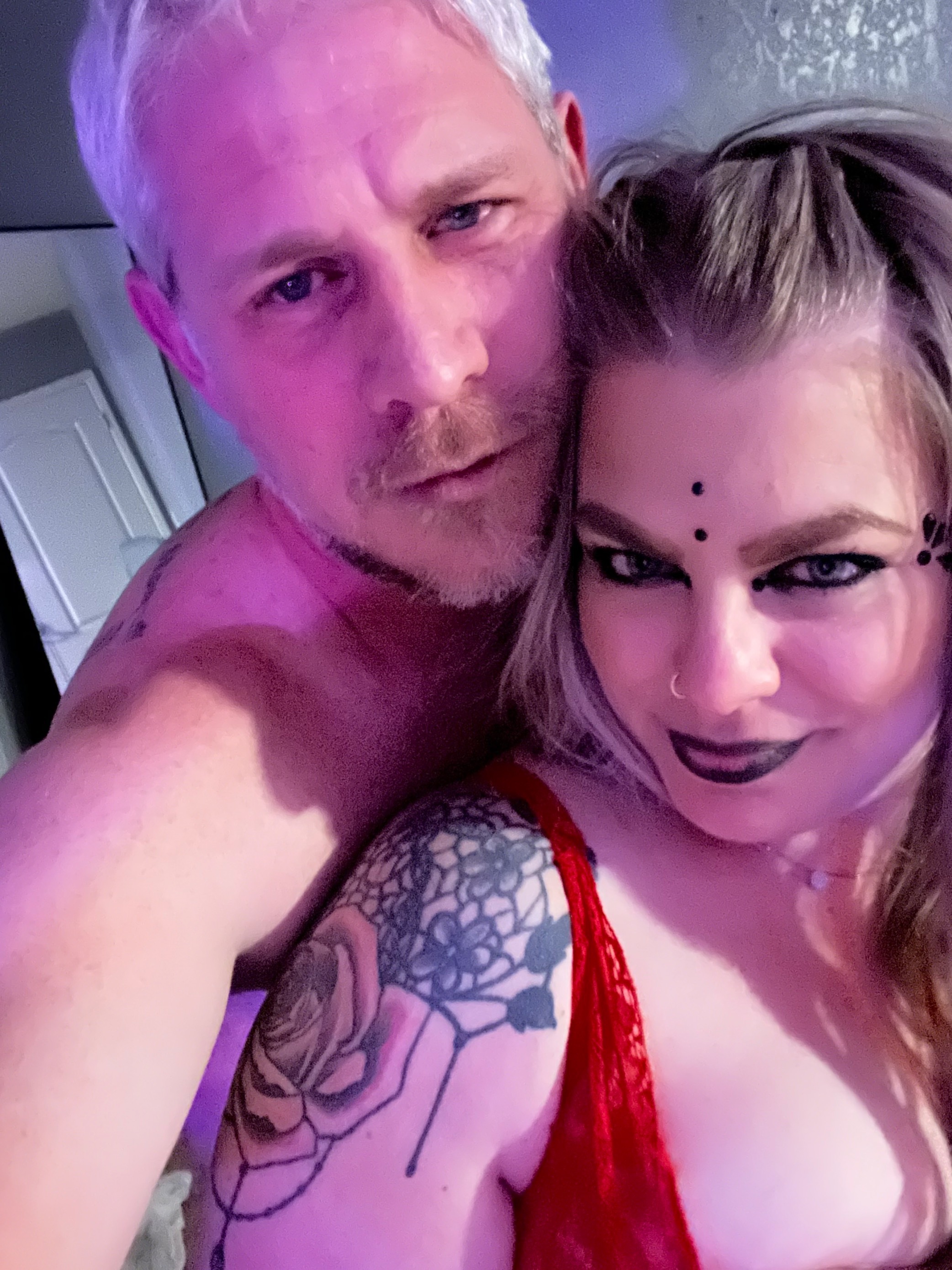 Goldilocks and her Silver Fox OnlyFans