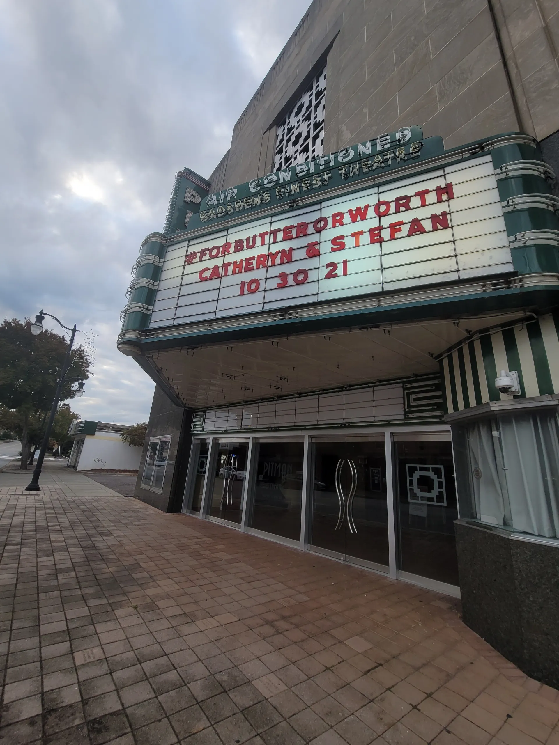 ᥴꫀꪶꫀᦓꪻꫀ OnlyFans header