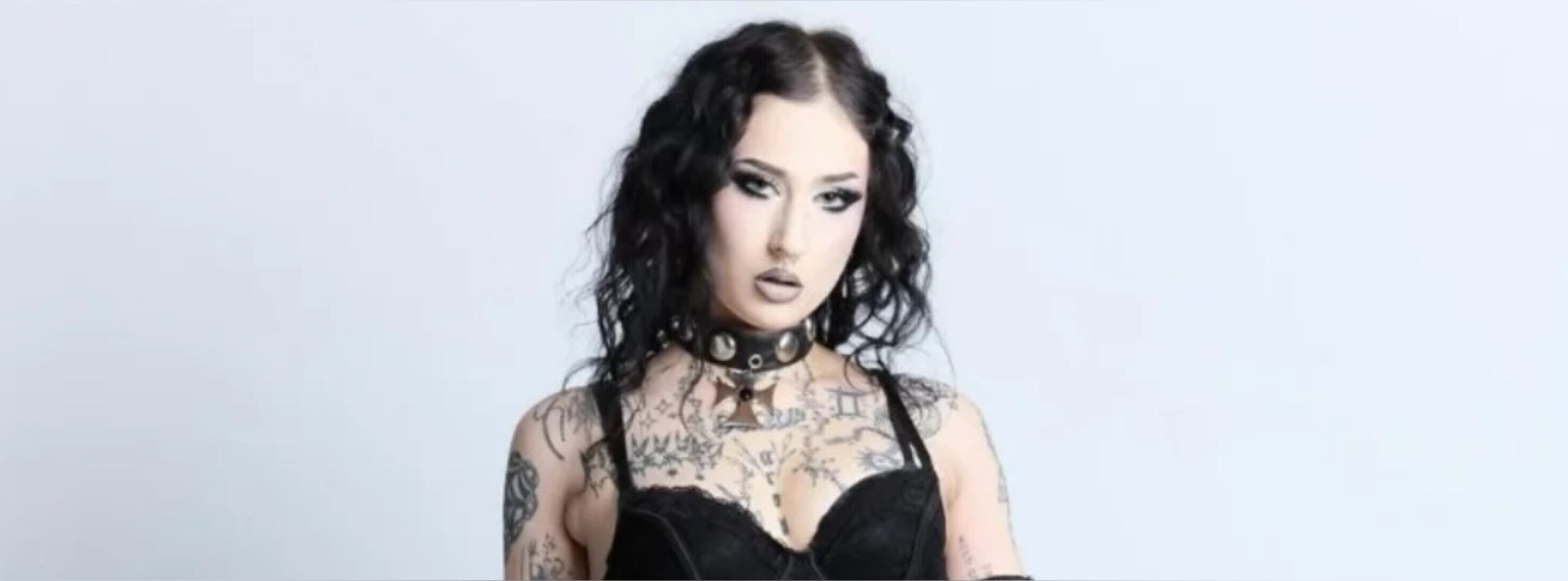 obedientslxt (Chlo Lunaa) OnlyFans header