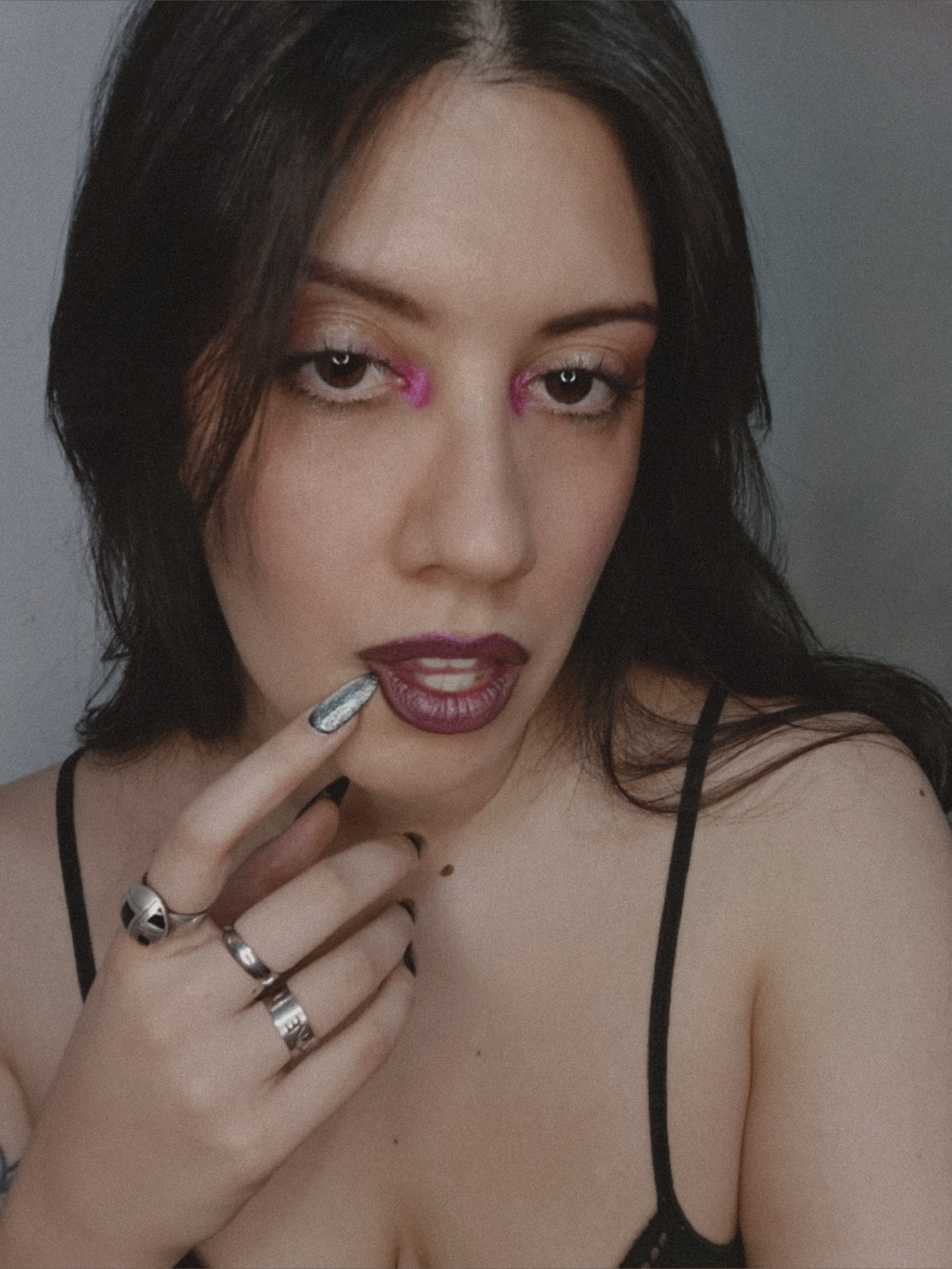 𝔒𝔣𝔢𝔩𝔦𝔞 𝔰𝔦𝔪𝔬𝔫𝔢 𝔊𝔬𝔡𝔡𝔢𝔰𝔰 OnlyFans