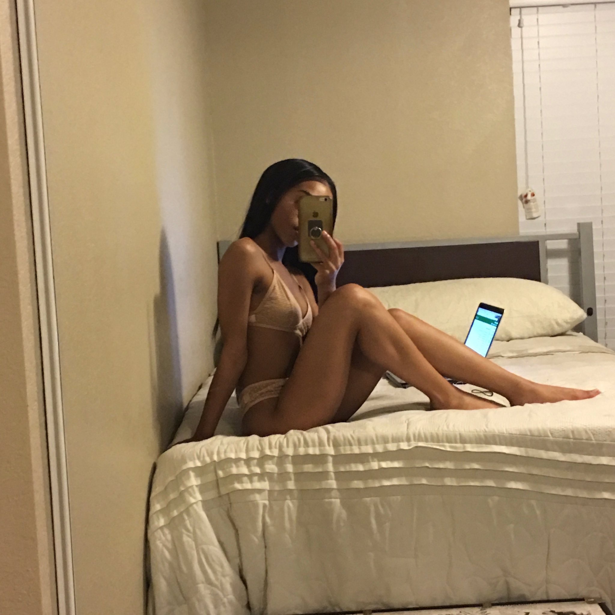 Amora OnlyFans header