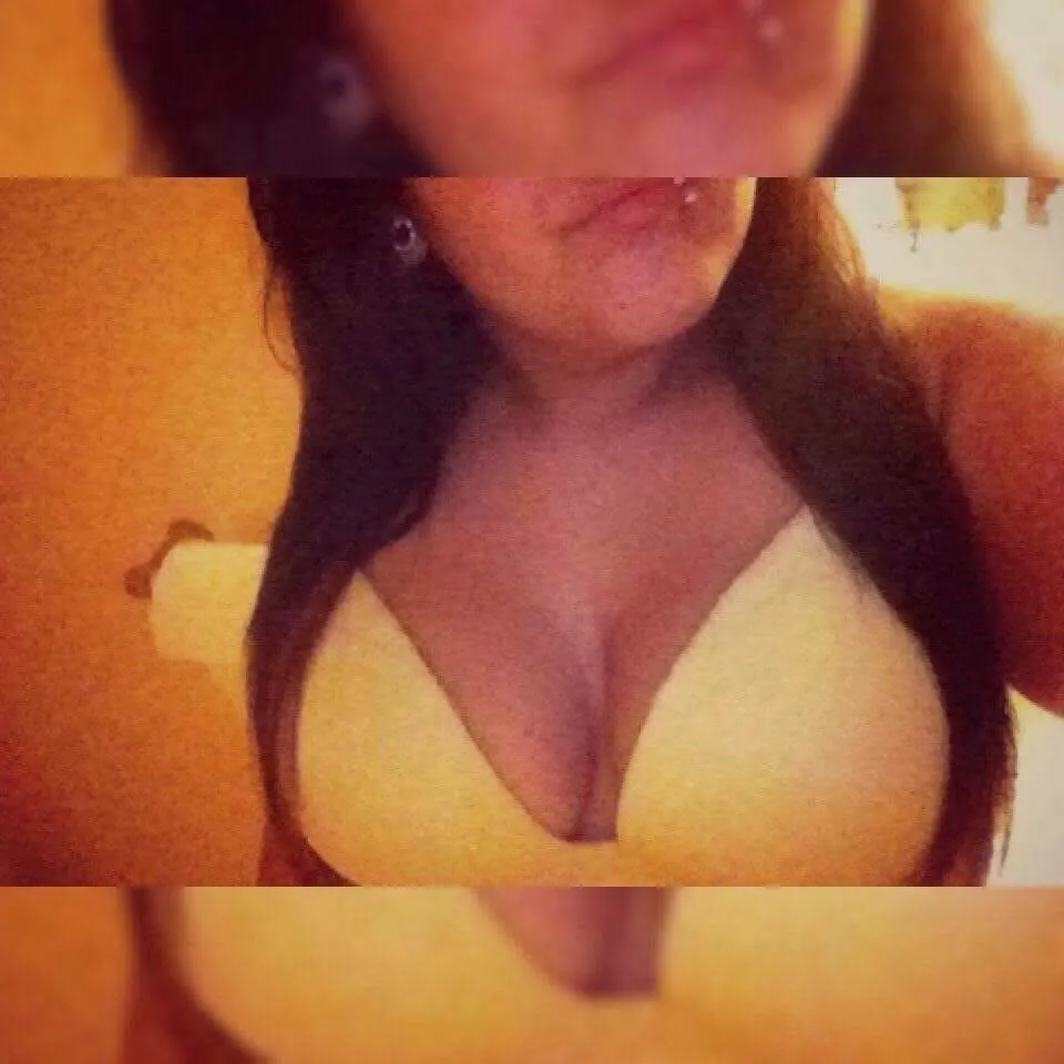 Courtney OnlyFans header