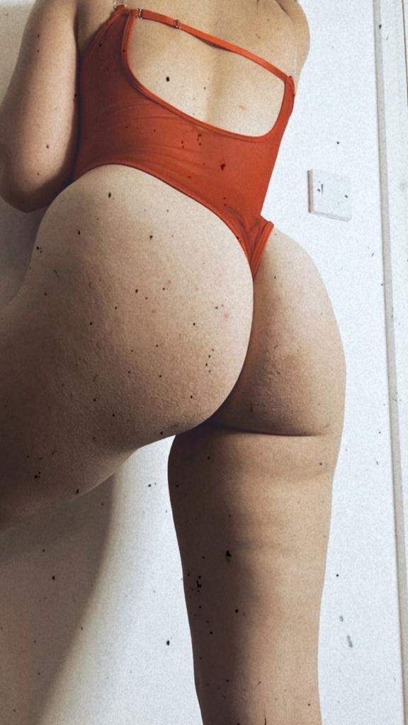 xEviex OnlyFans header