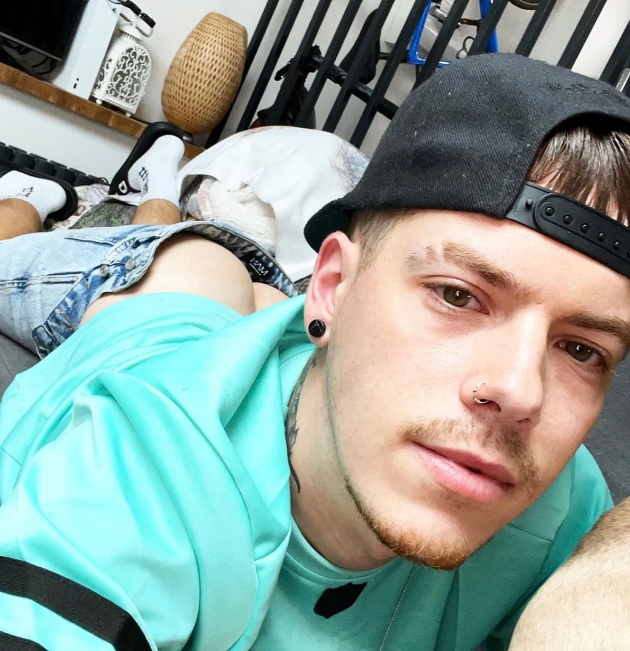 OffTheWalls OnlyFans header