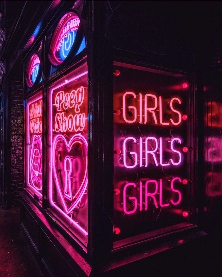 j <3 OnlyFans header