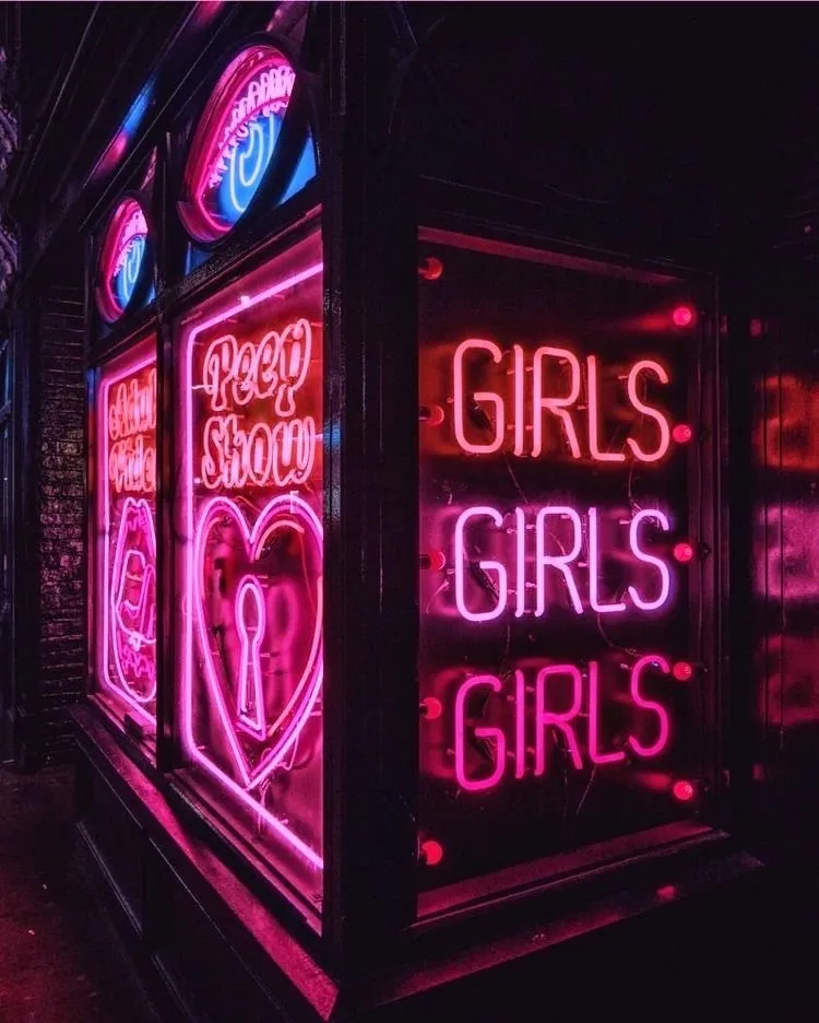 j <3 OnlyFans header