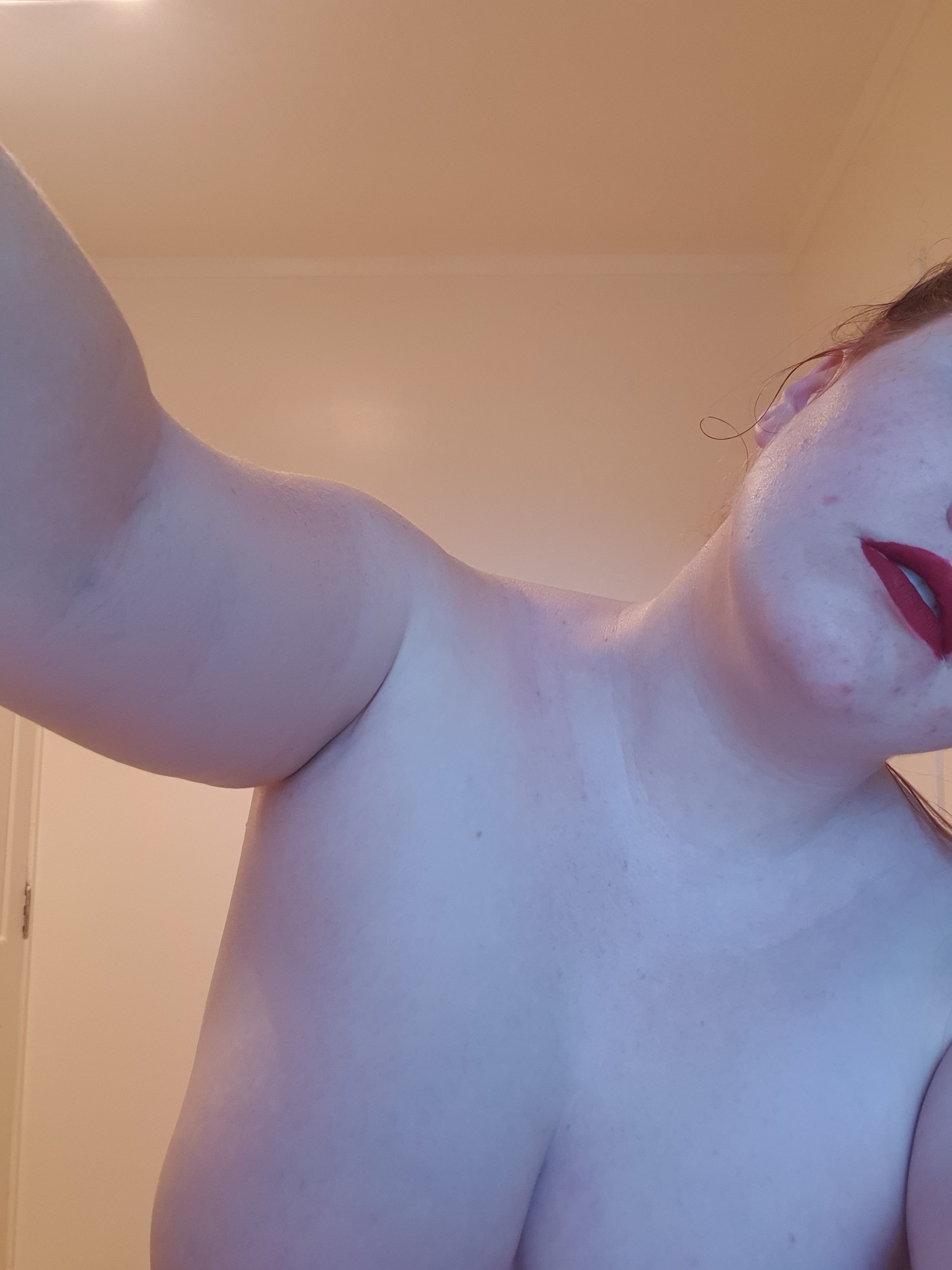 Kayla Squats OnlyFans