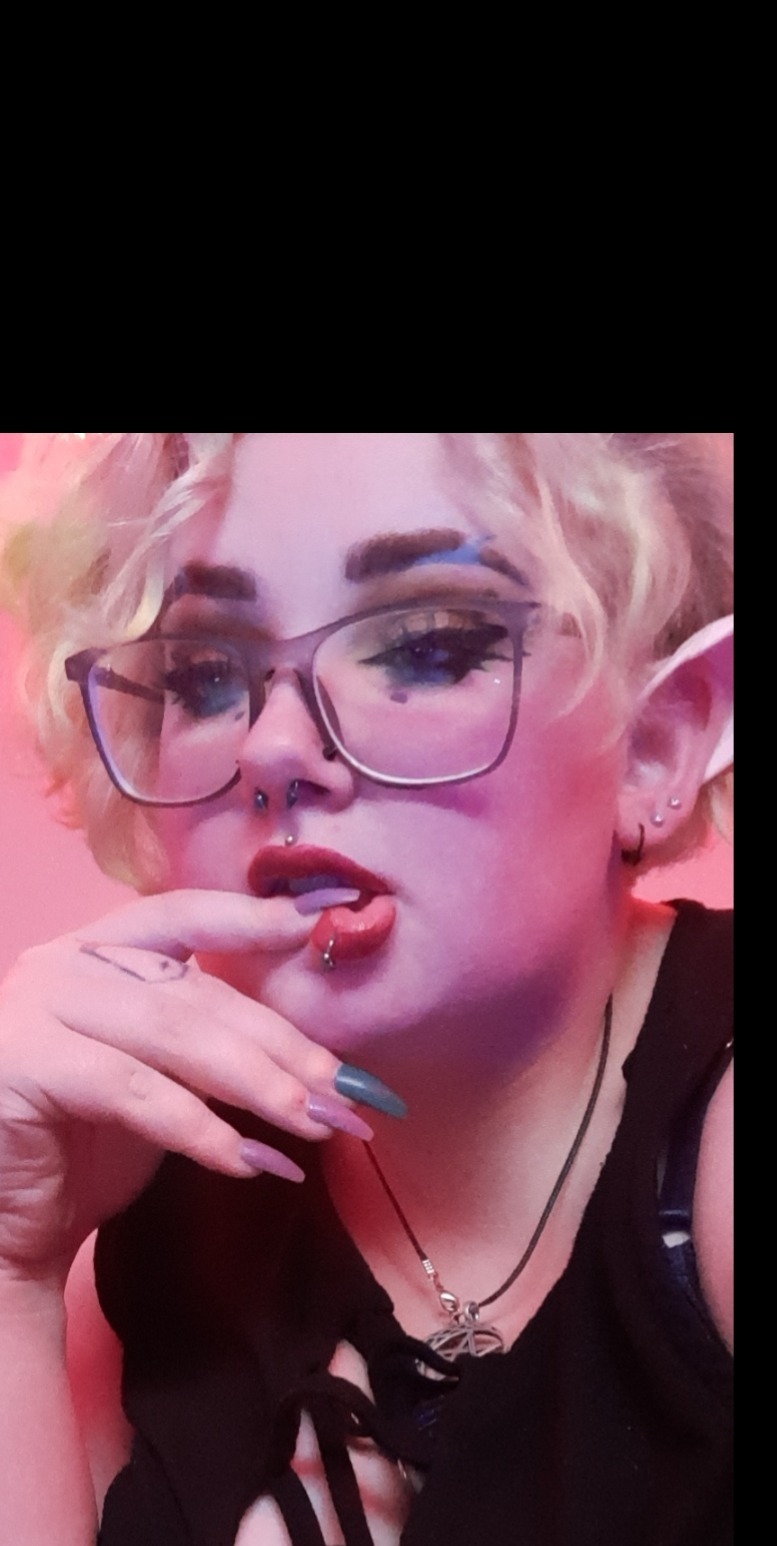 Luna Coffin OnlyFans