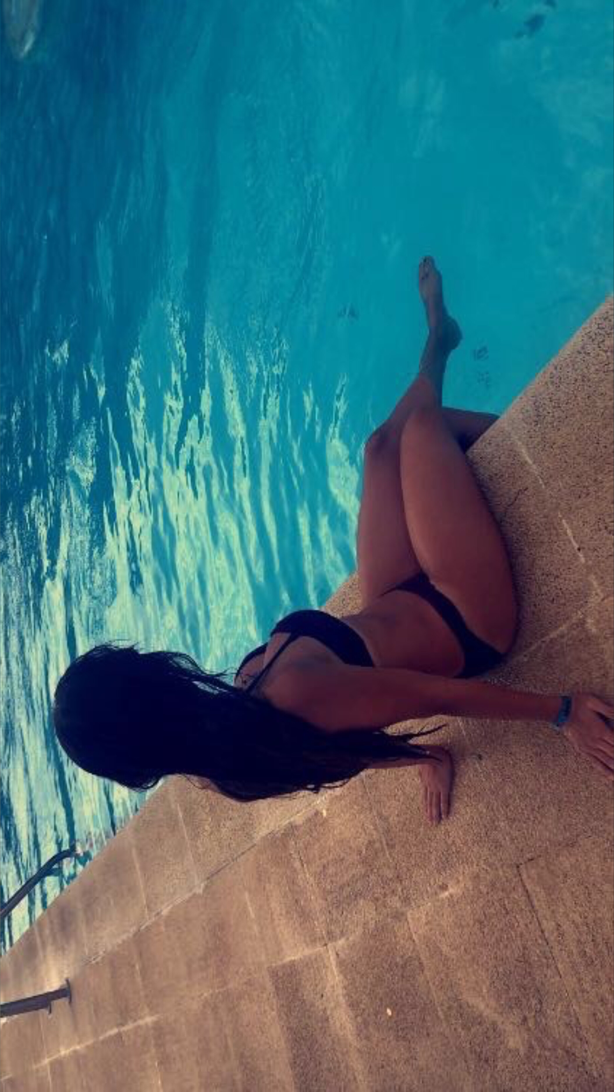 Honey bee OnlyFans header