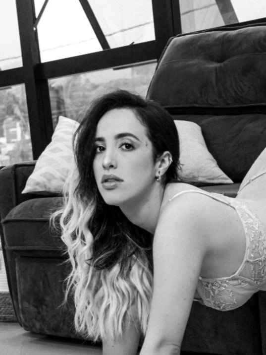 FABÍOLA HILLESHEIM OnlyFans