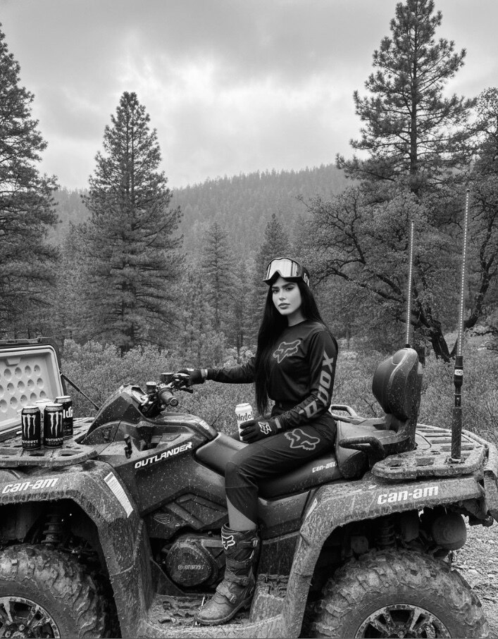 Monse anguiano OnlyFans