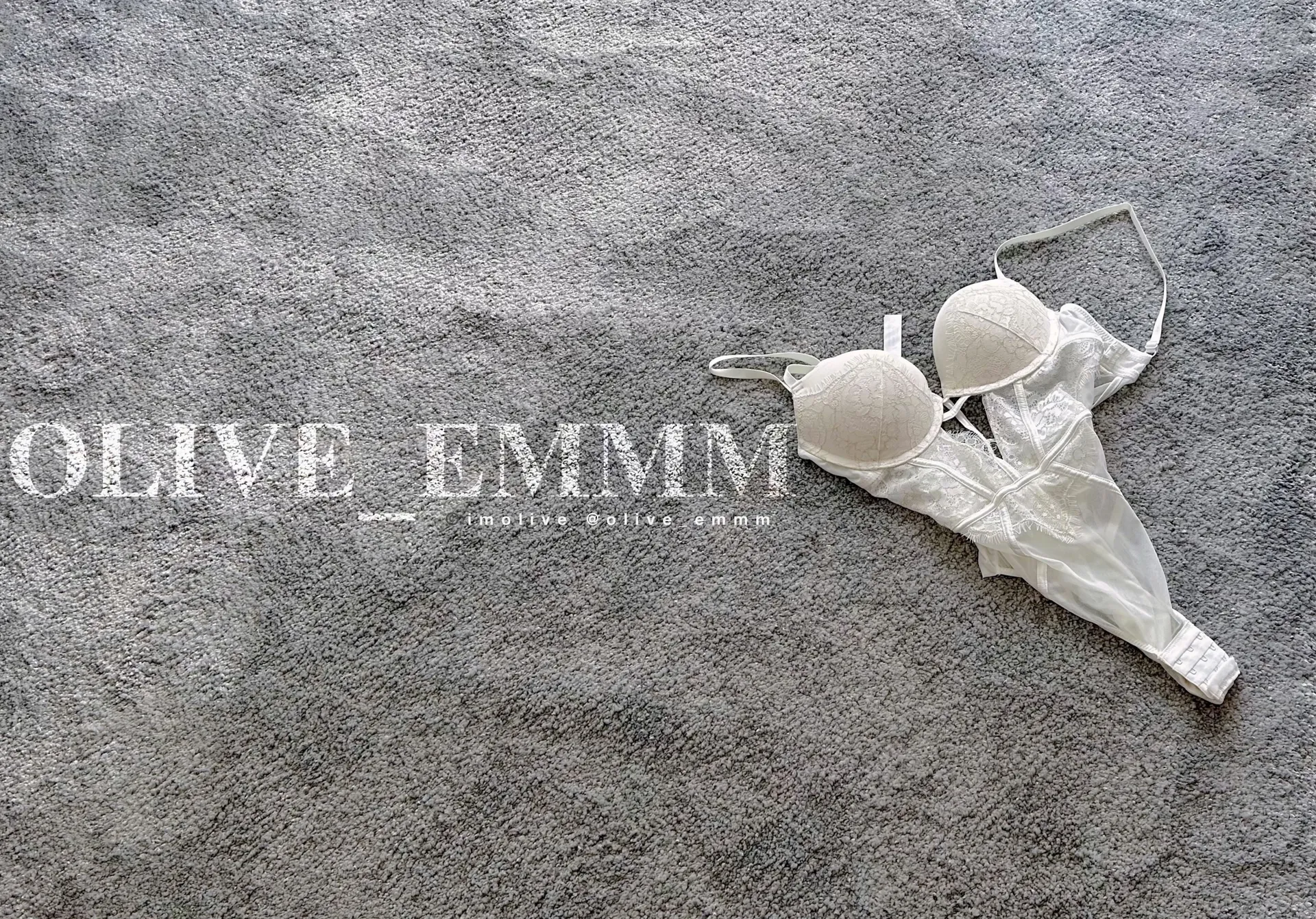emmmimolive OnlyFans header