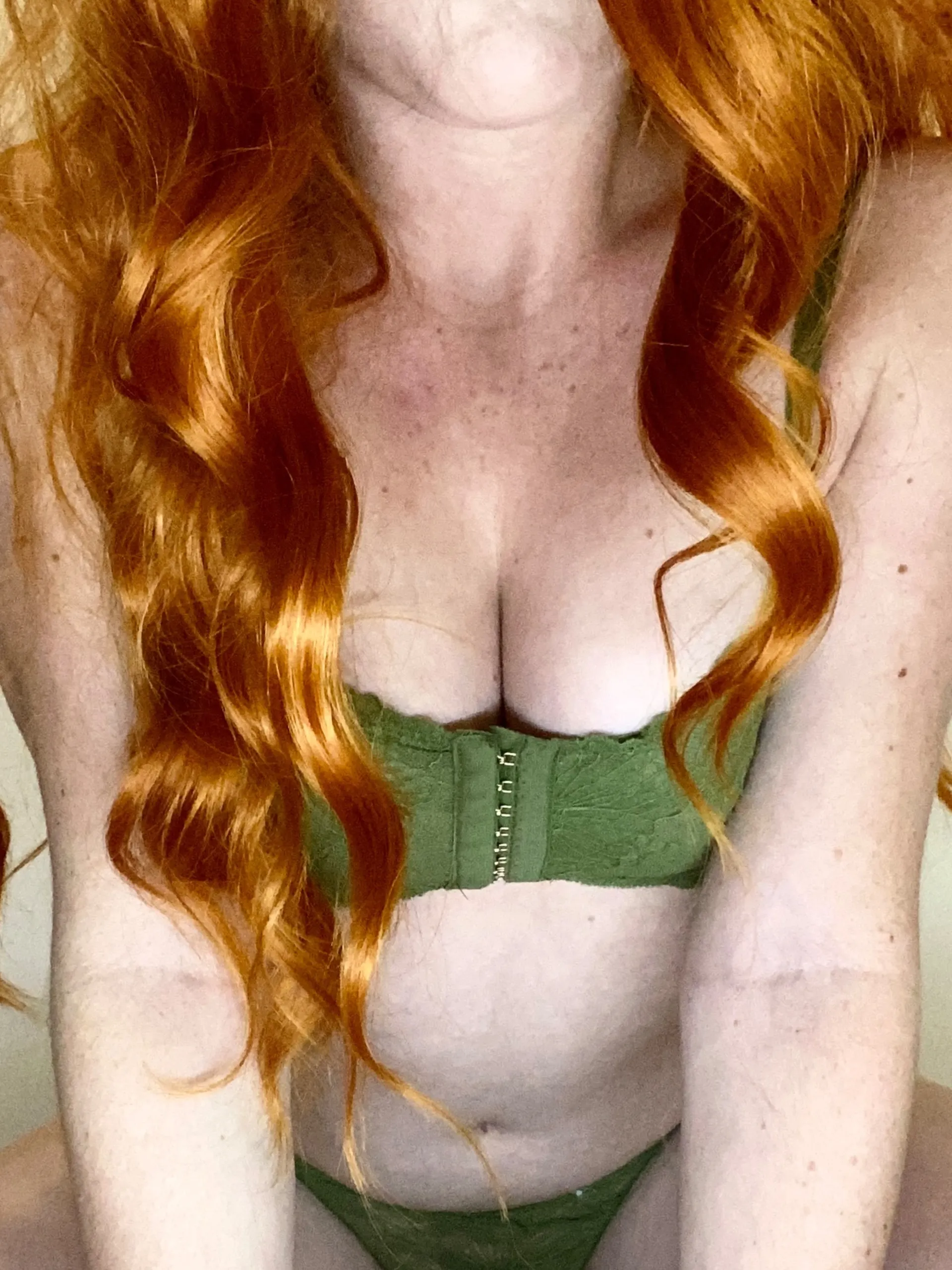 Olive OnlyFans header