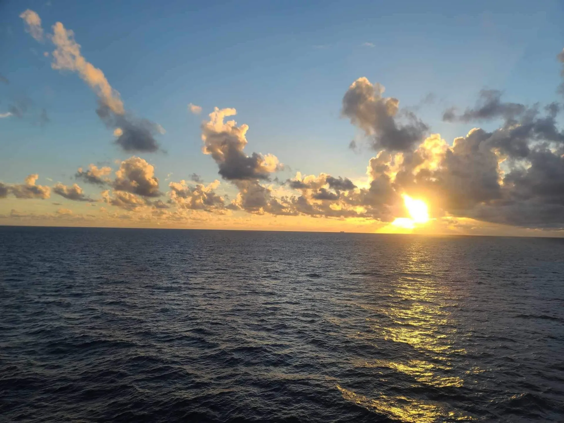 OliviaJ OnlyFans header