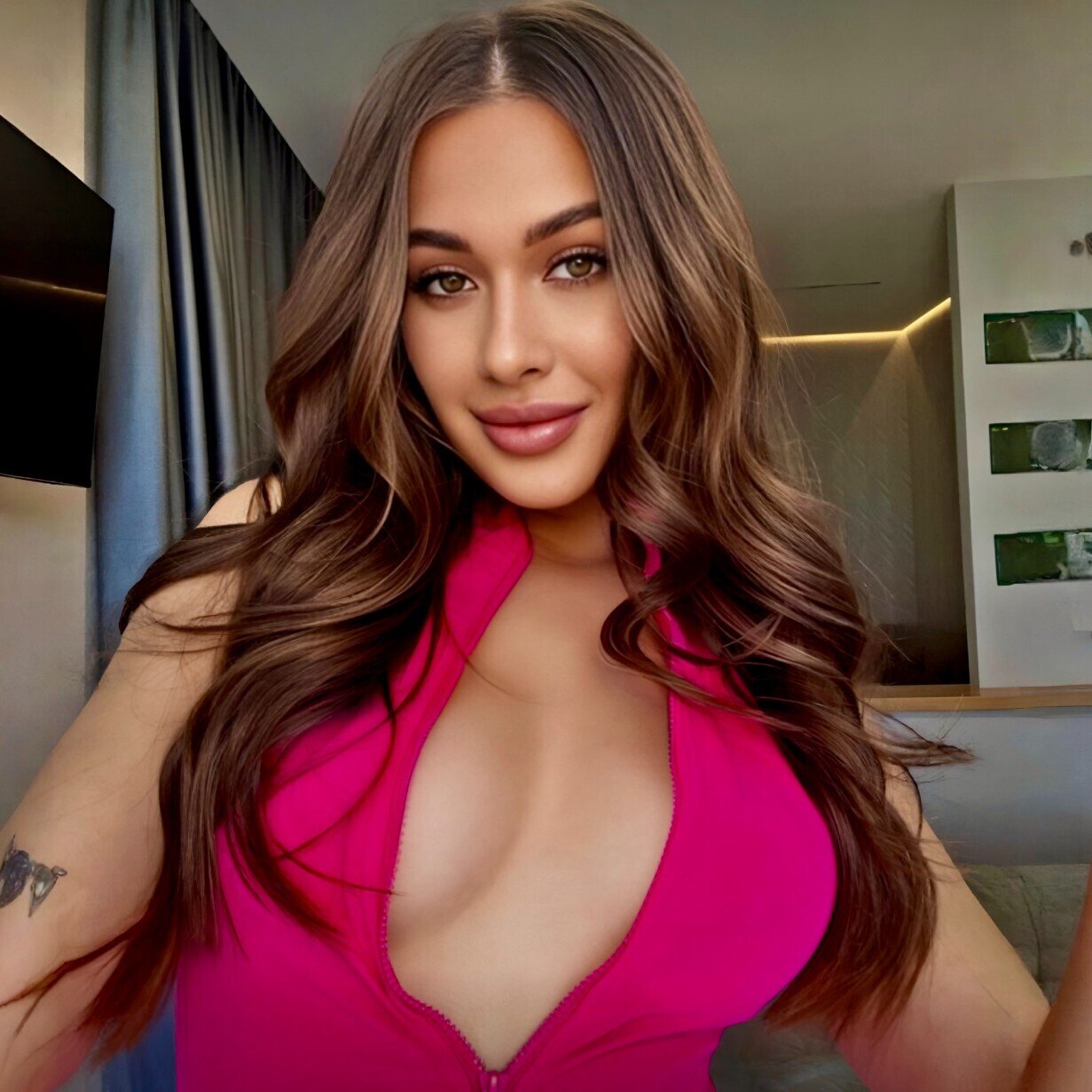 Olivia Raine OnlyFans