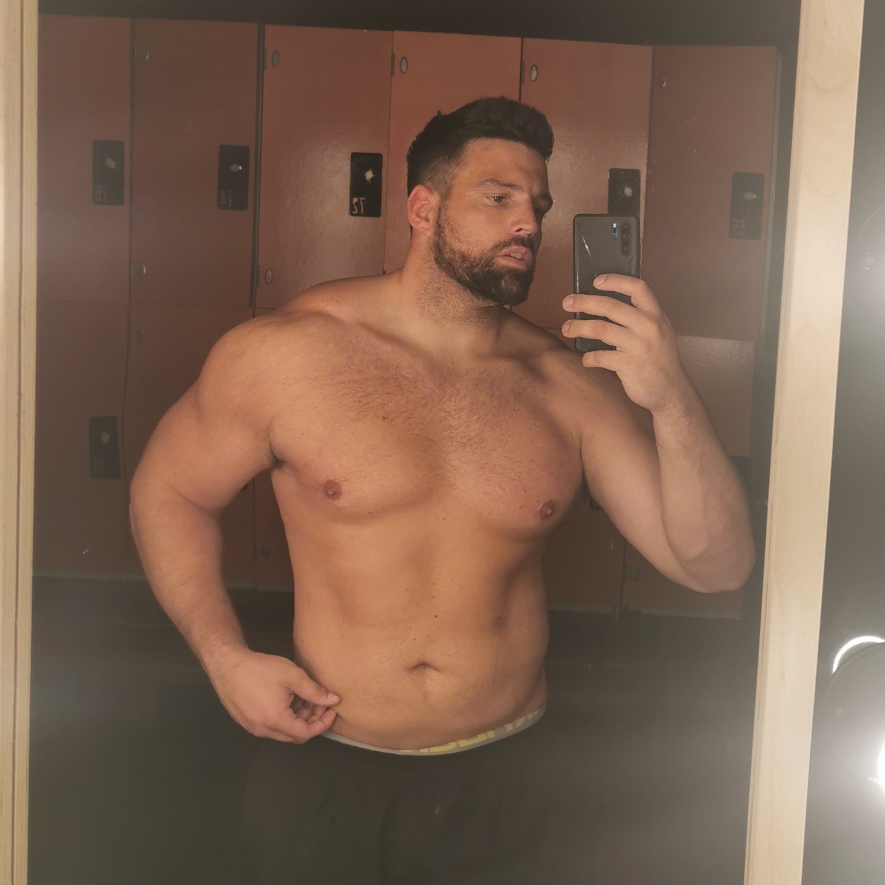 ɪᴛ'ꜱ ʏᴏᴜʀ ʙᴏʏ ᴏʟʟɪᴇ ᴍᴏᴏʀᴇ OnlyFans