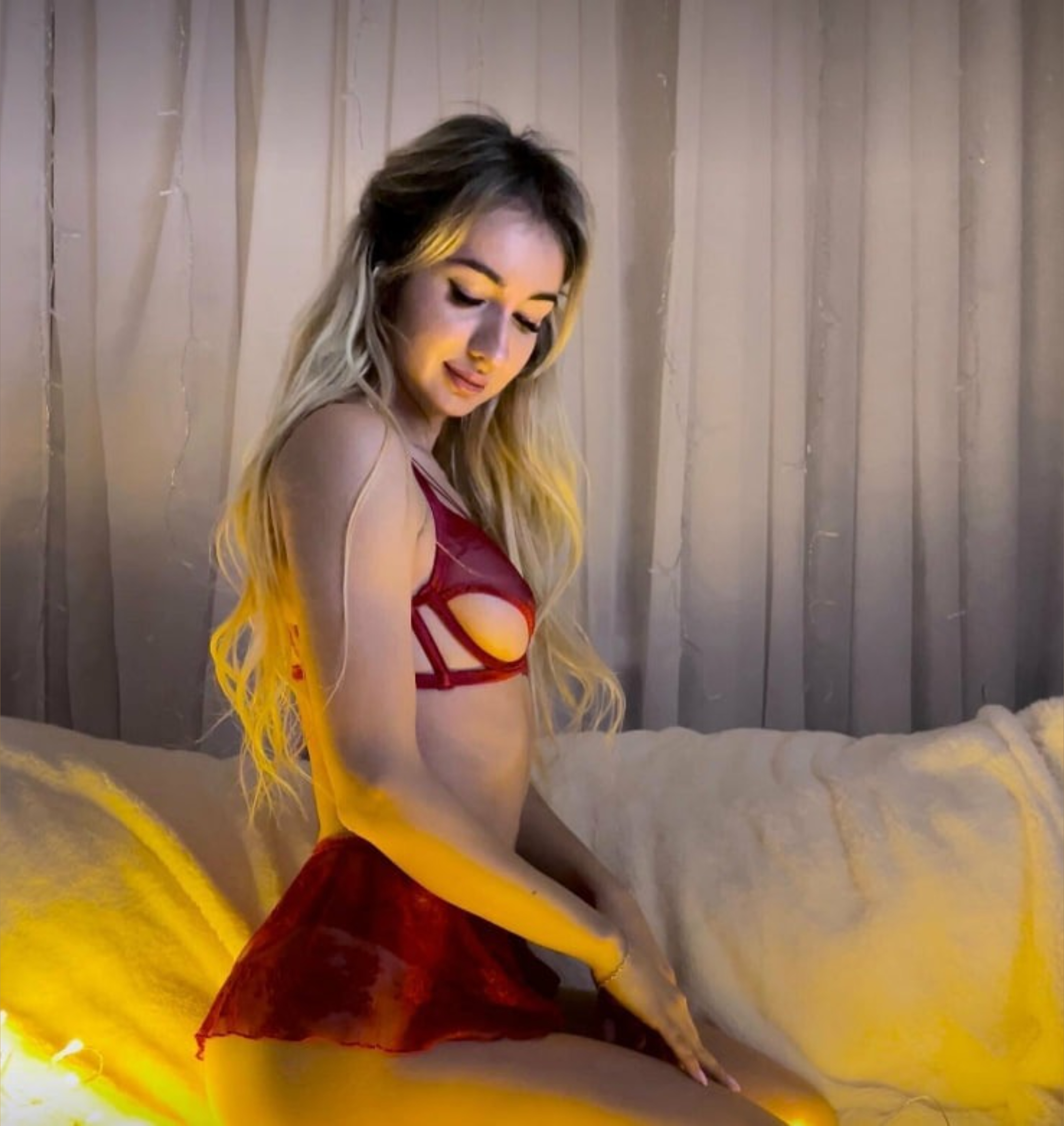 🔥𝐎𝐥𝐥𝐲 𝐌𝐢𝐥𝐥𝐬🍑 OnlyFans