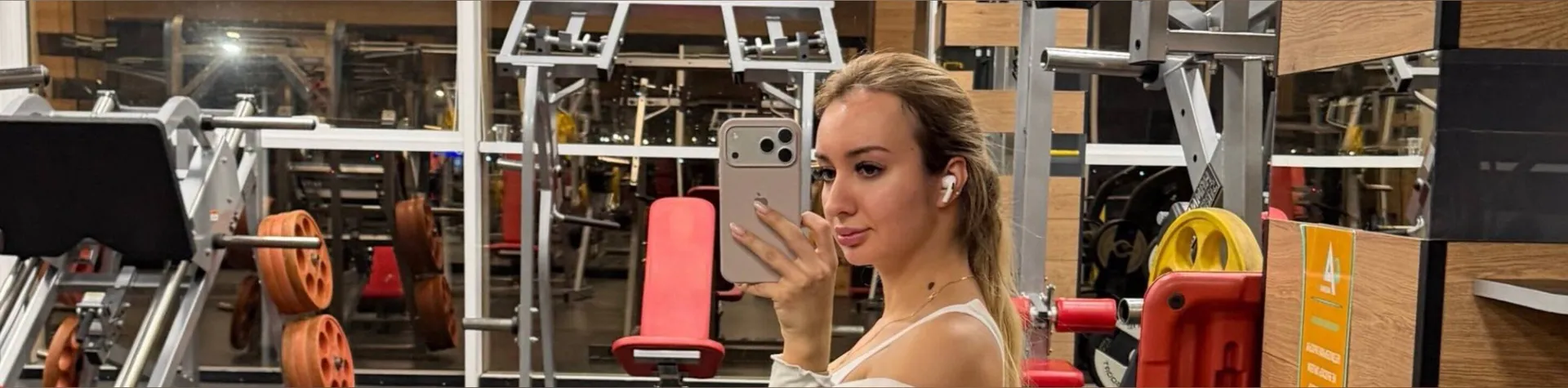 Olly Mills OnlyFans header