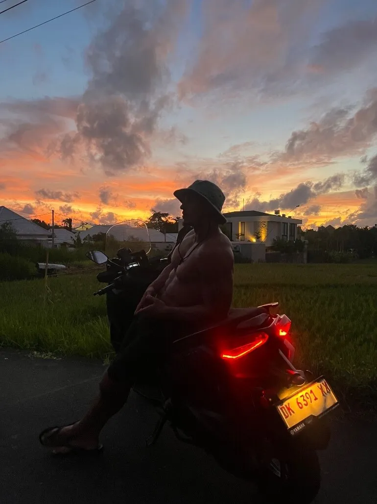 Oltean 444 OnlyFans header