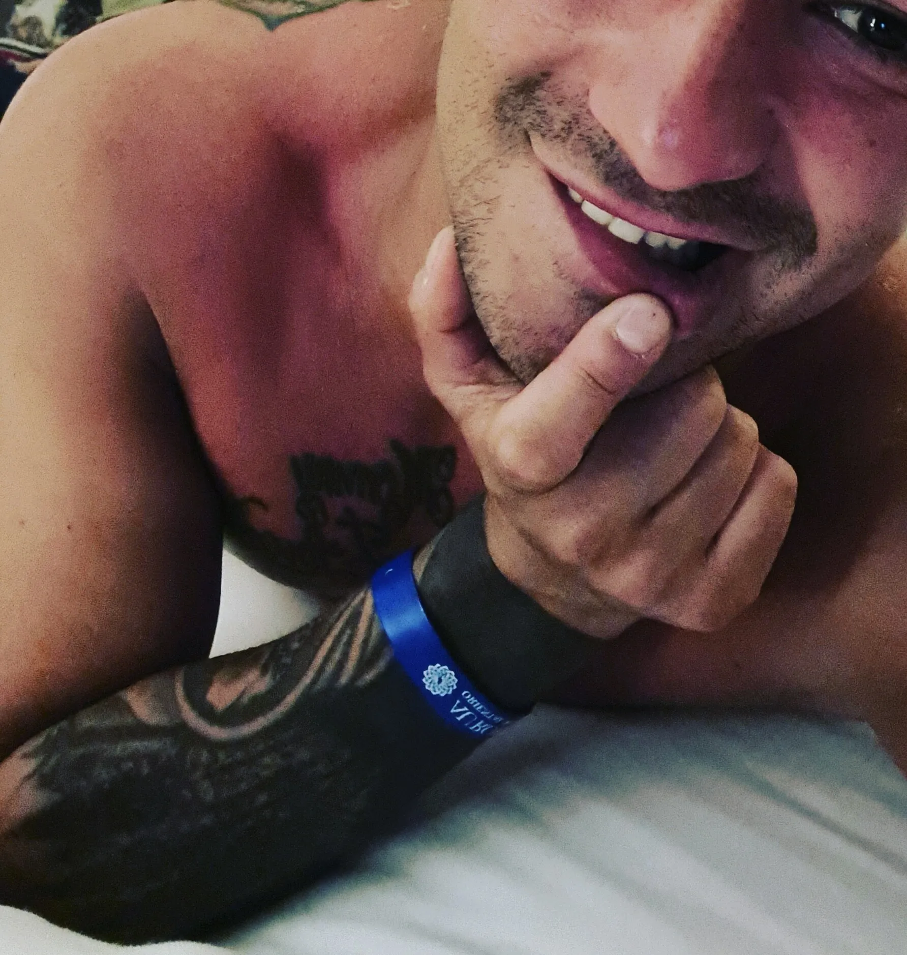 𝕺𝕸𝕬𝕽 𝕸𝕬𝕹𝕾𝕺𝖀𝕽 OnlyFans header