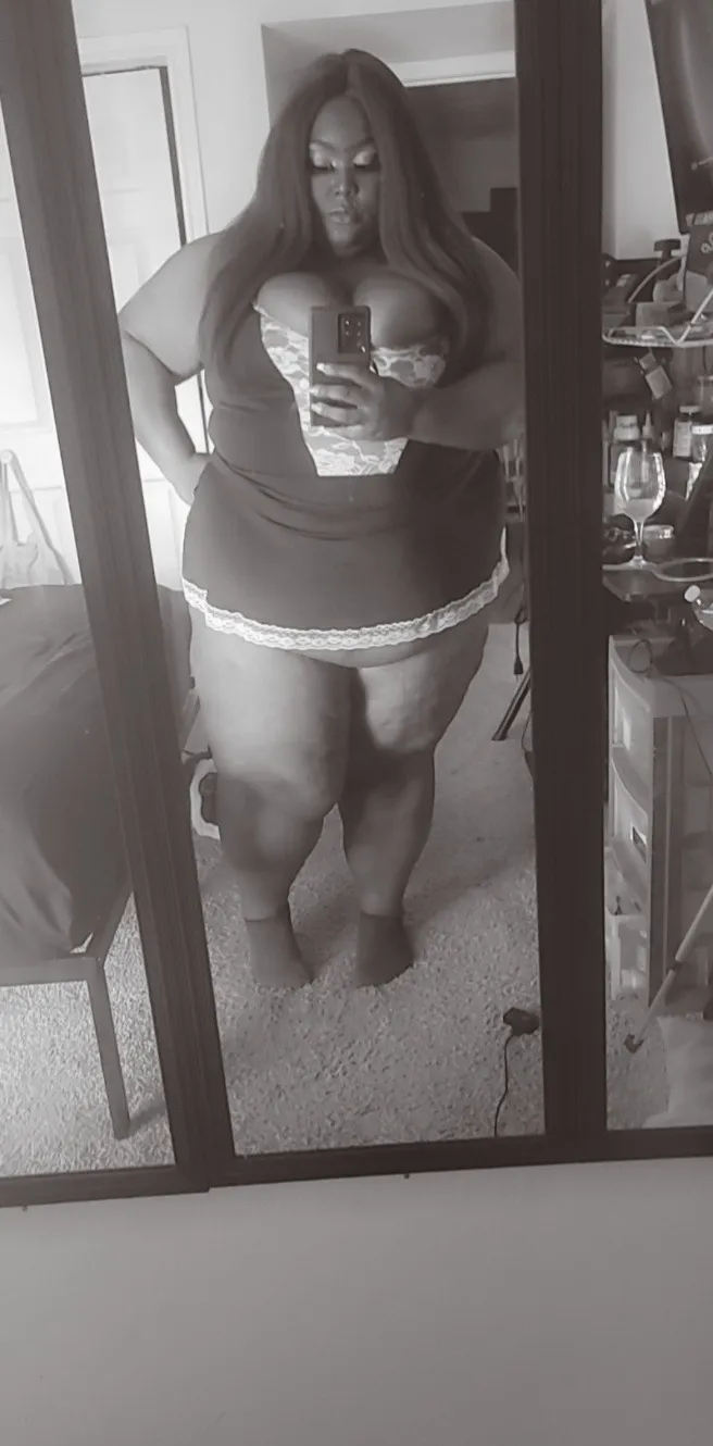 Omgshegotjunk OnlyFans header