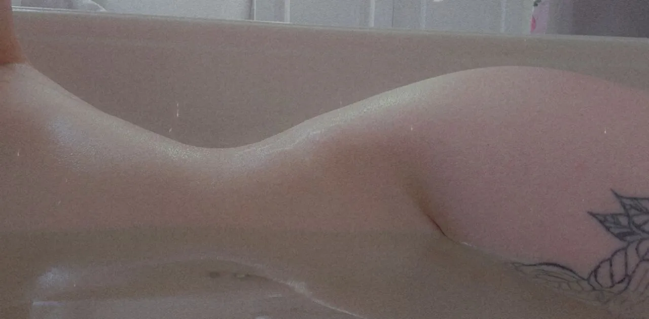 Thicc_Momma_Noms*Free* OnlyFans header