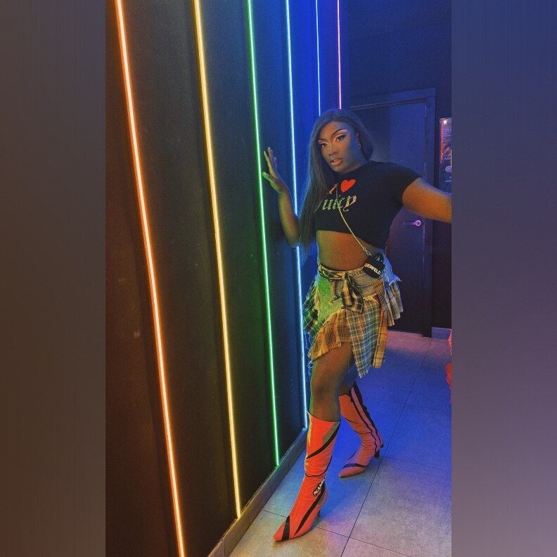 Queenofass OnlyFans header