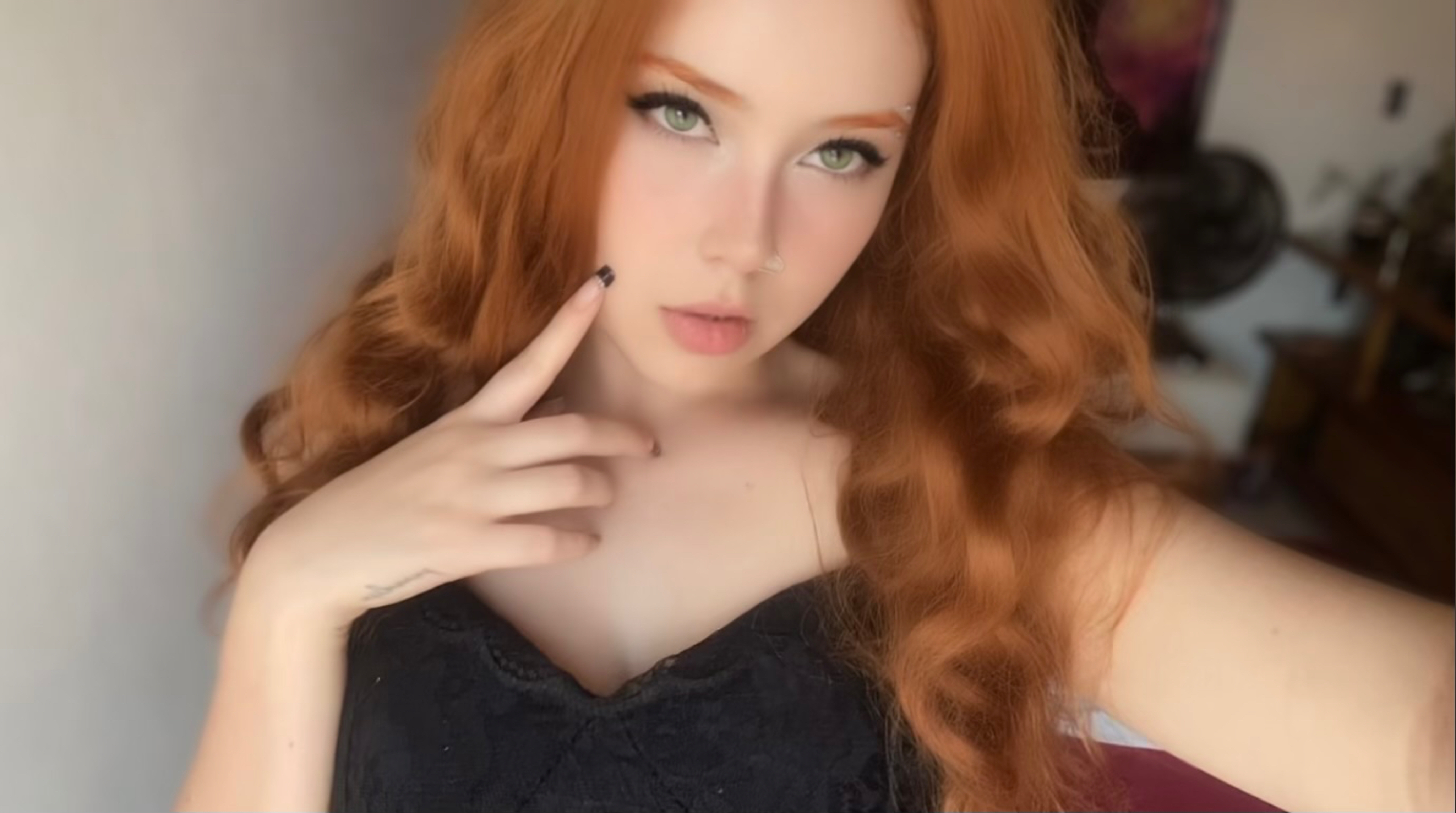 Letícia Yuni OnlyFans header