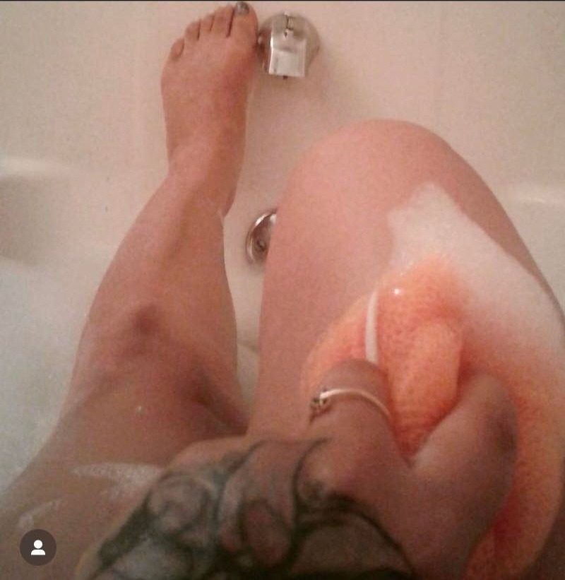 Thee1Almondeyes OnlyFans