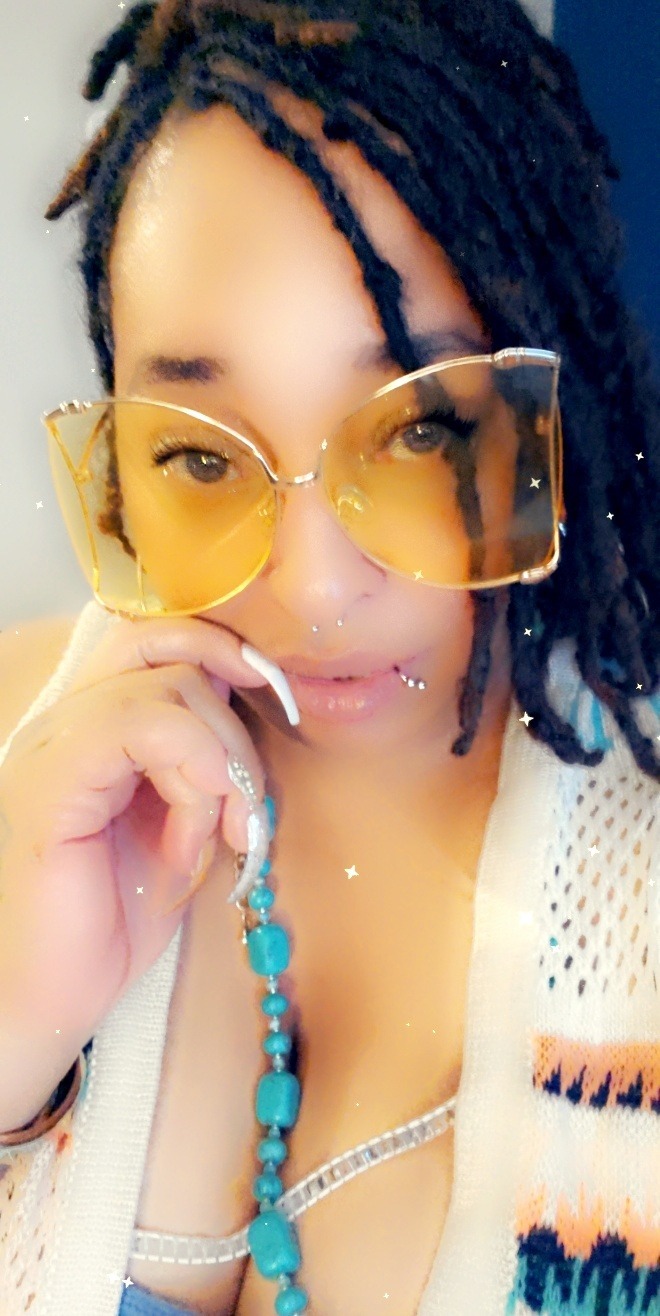 Thee1Almondeyes OnlyFans header