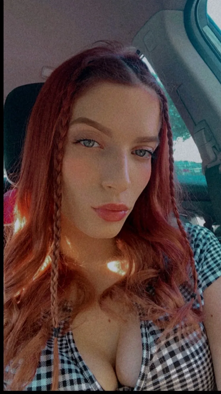 Courtney hartness OnlyFans header