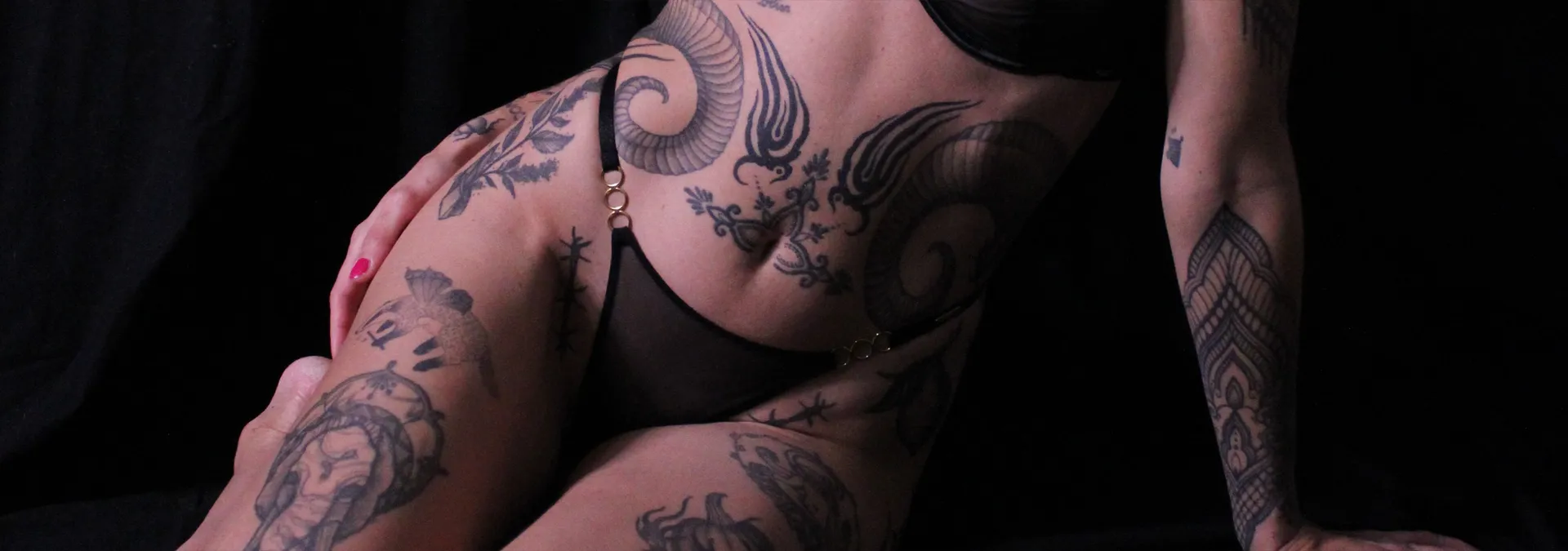 OnlyFiara OnlyFans header