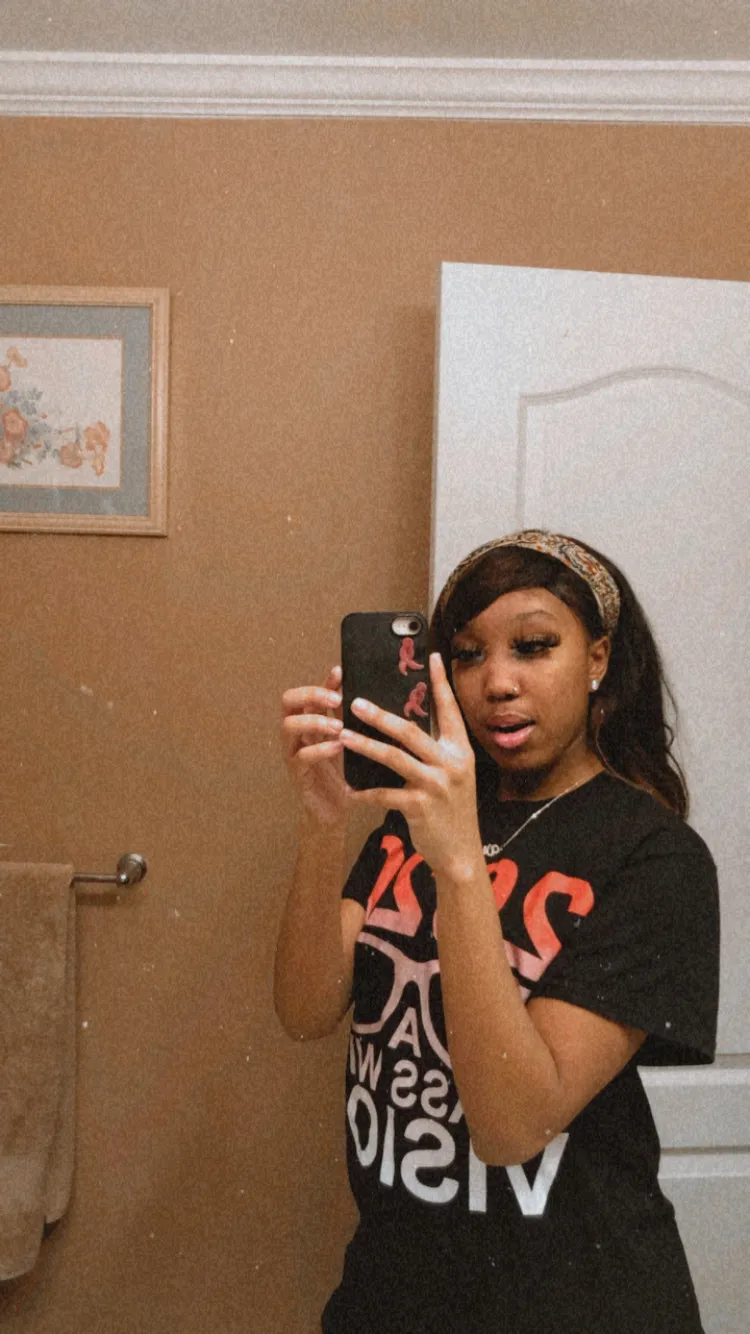 Leah OnlyFans header