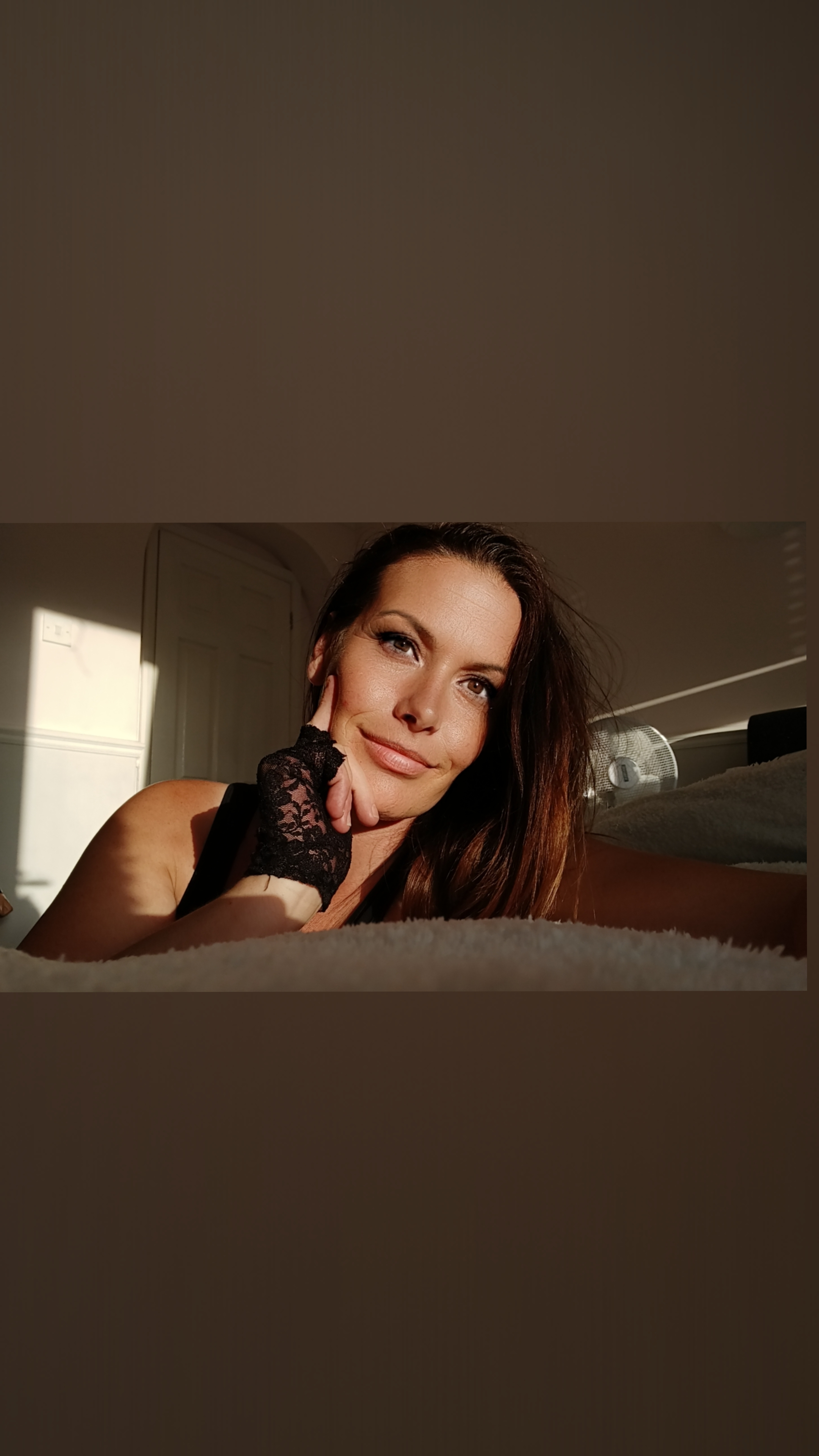 OnlyLeoni OnlyFans header