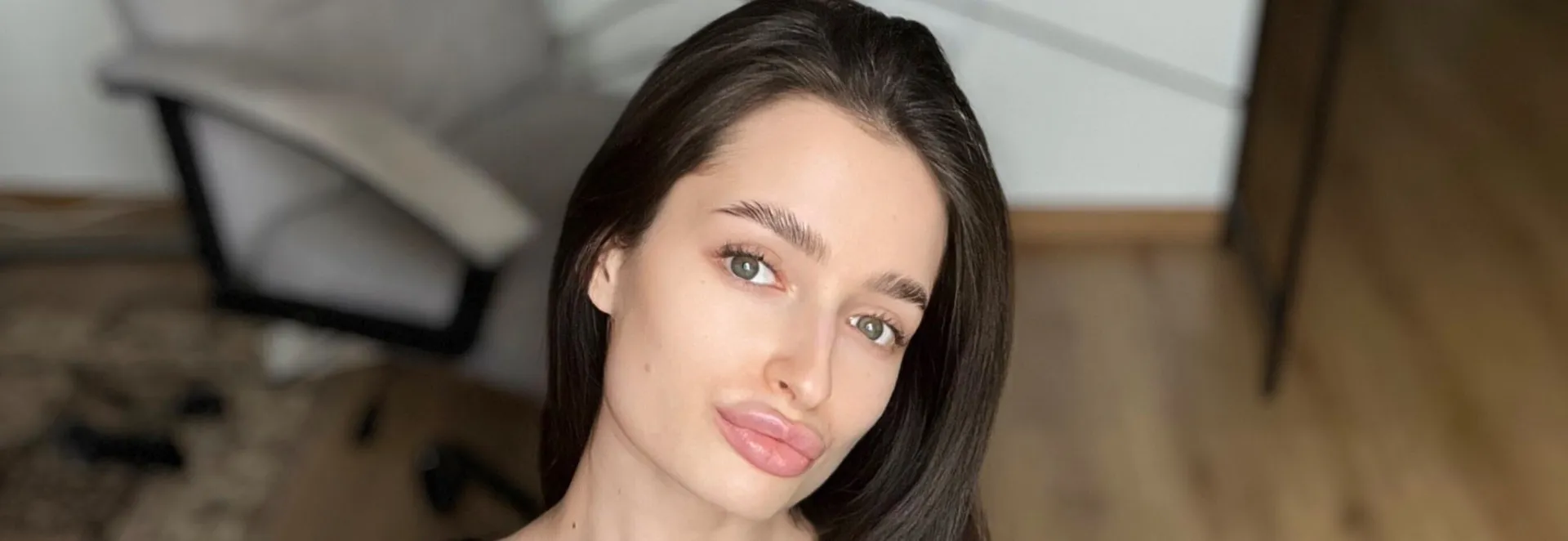 Alisa Fox OnlyFans header